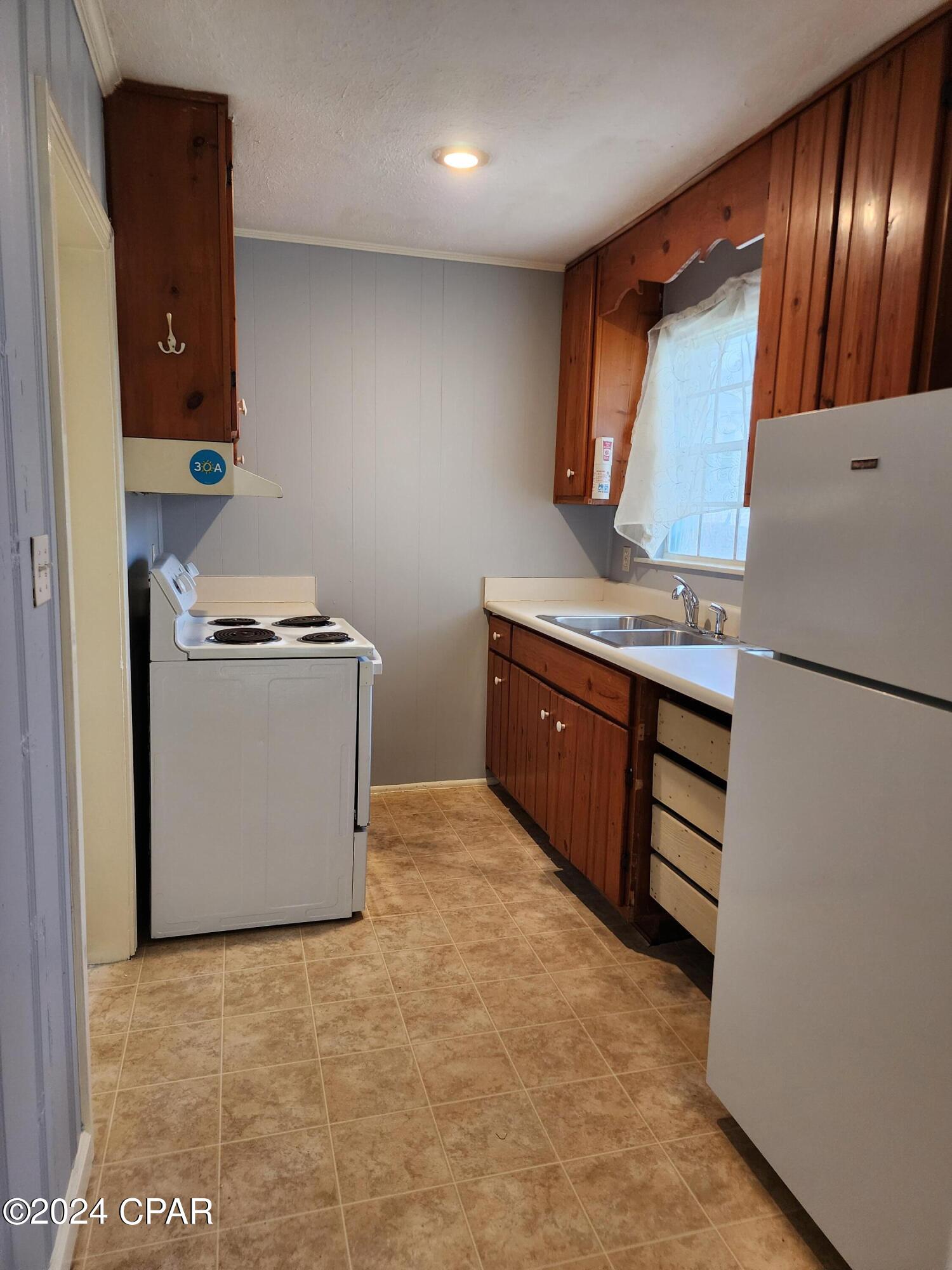 [No Recorded Subdiv] - Residential Lease