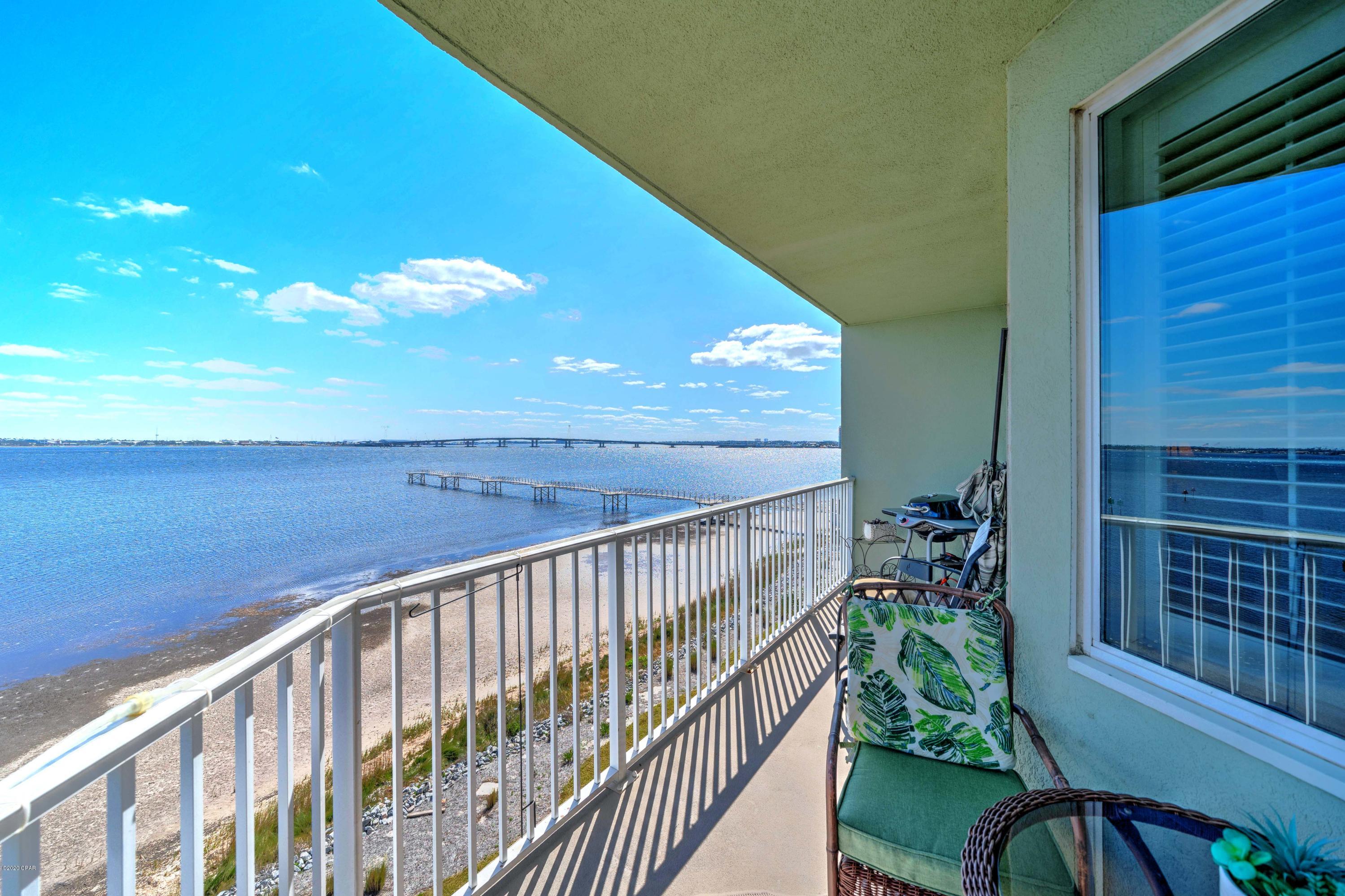 Hibiscus By The Bay - Residential