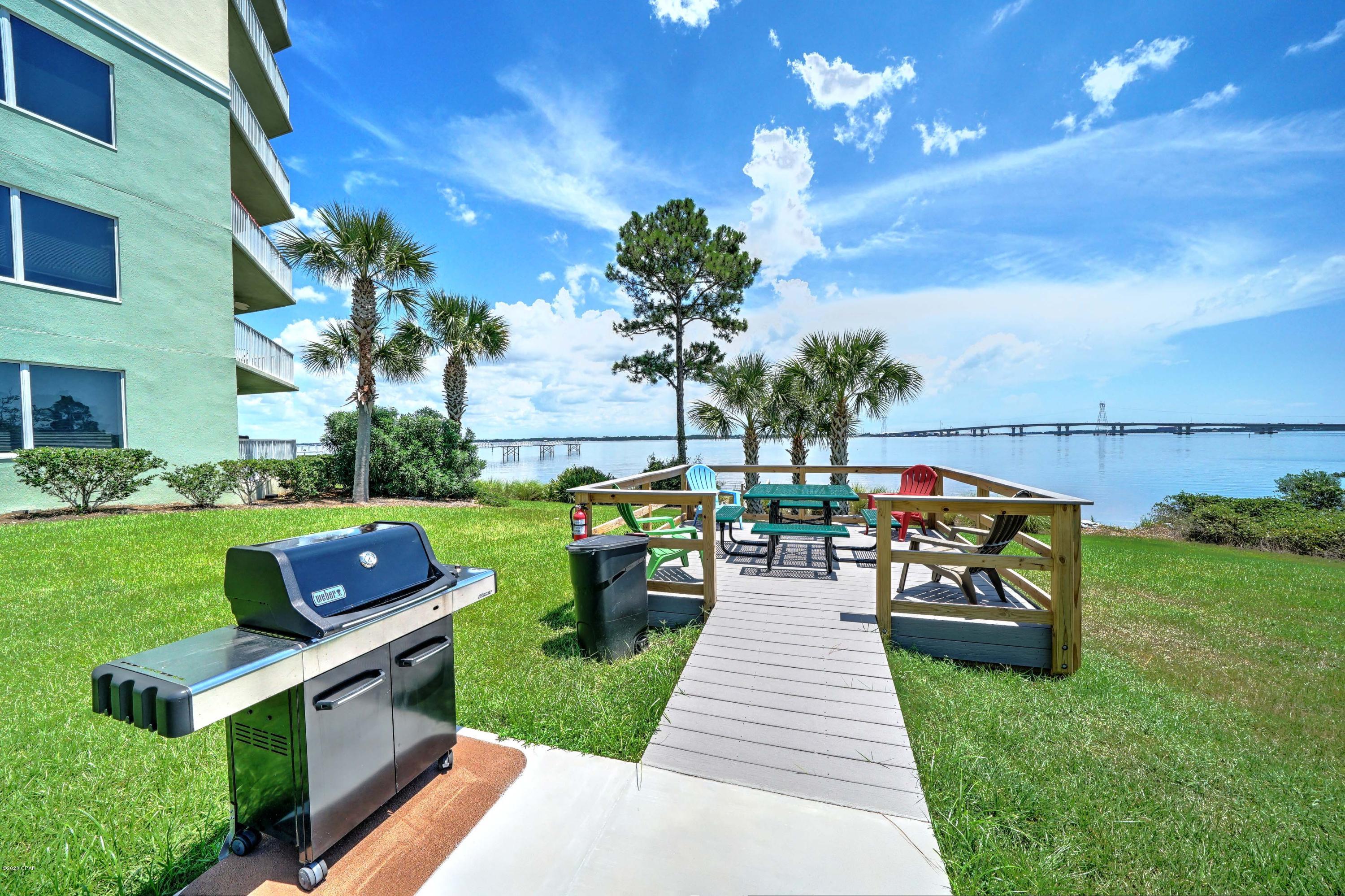 Hibiscus By The Bay - Residential