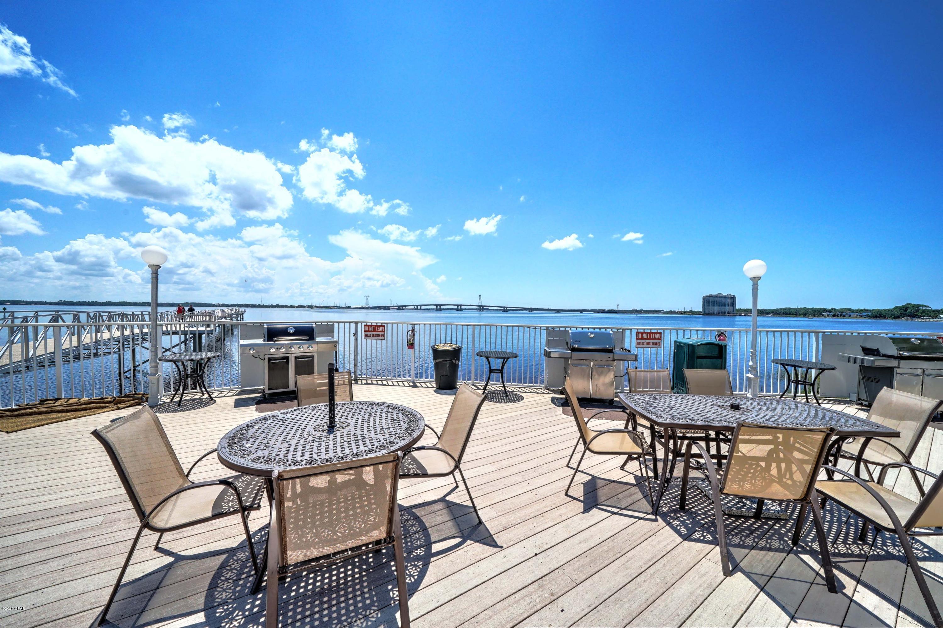 Hibiscus By The Bay - Residential