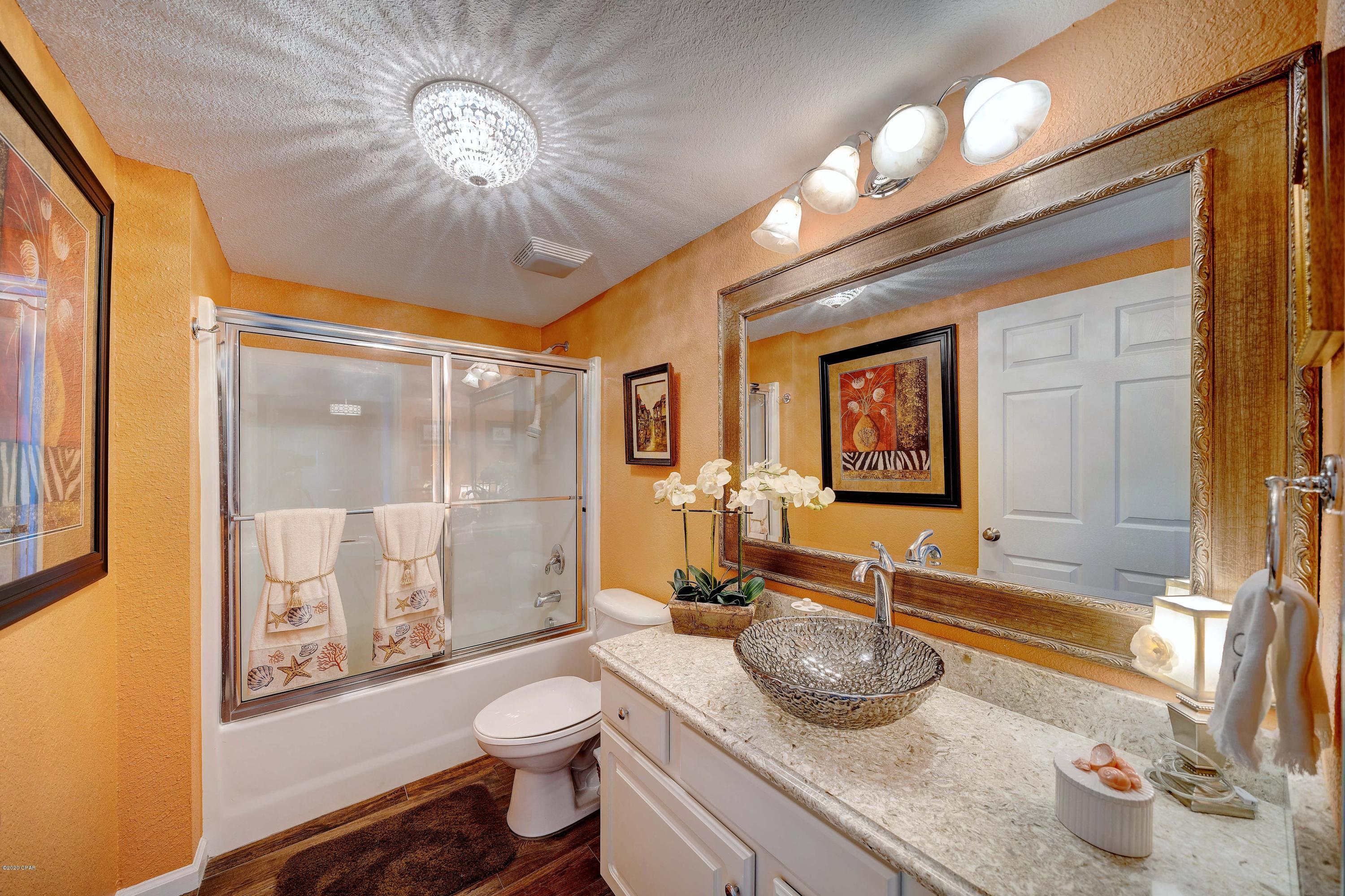 Hibiscus By The Bay - Residential