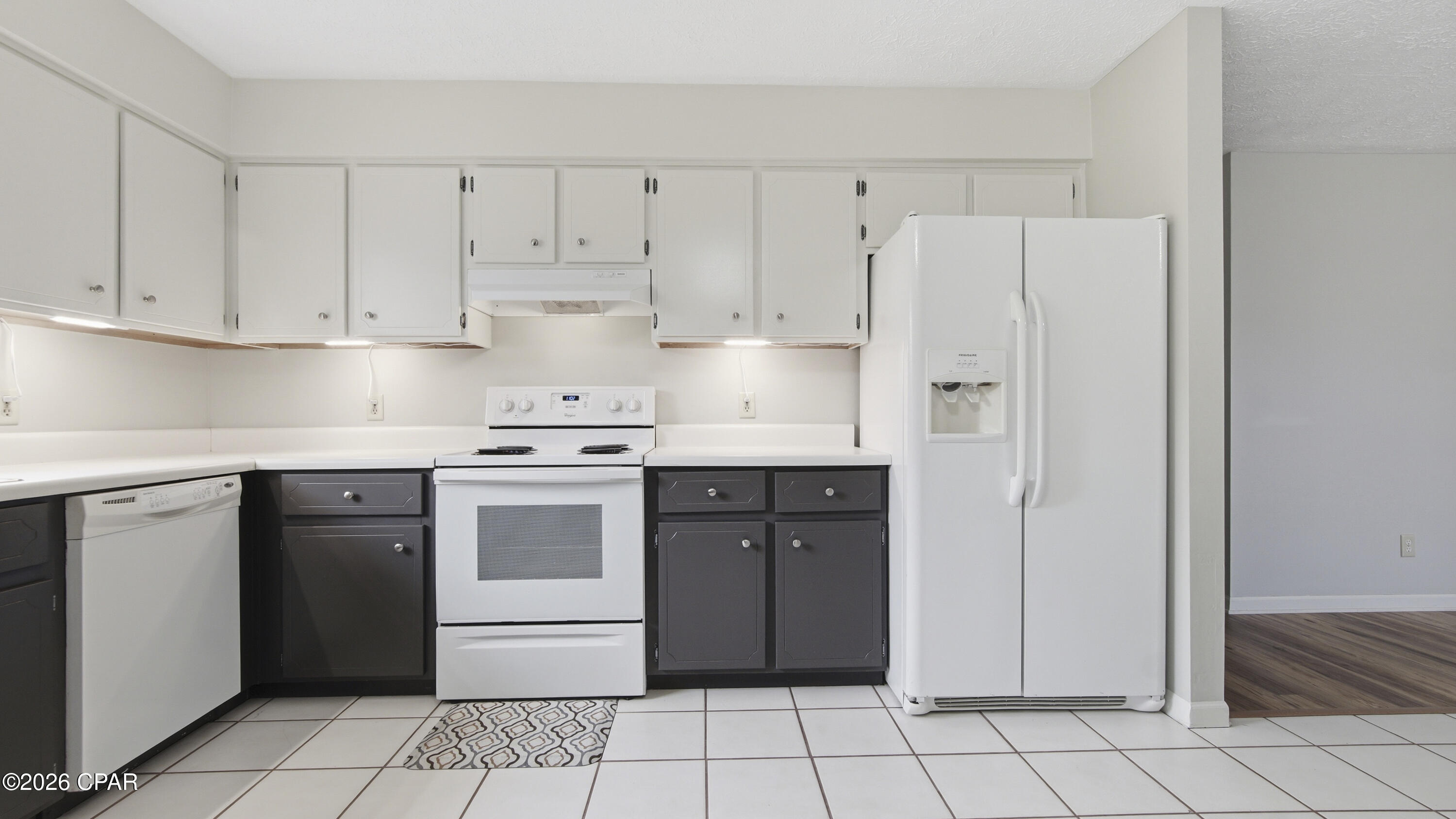 Shadow Bay Unit 1 - Residential Lease