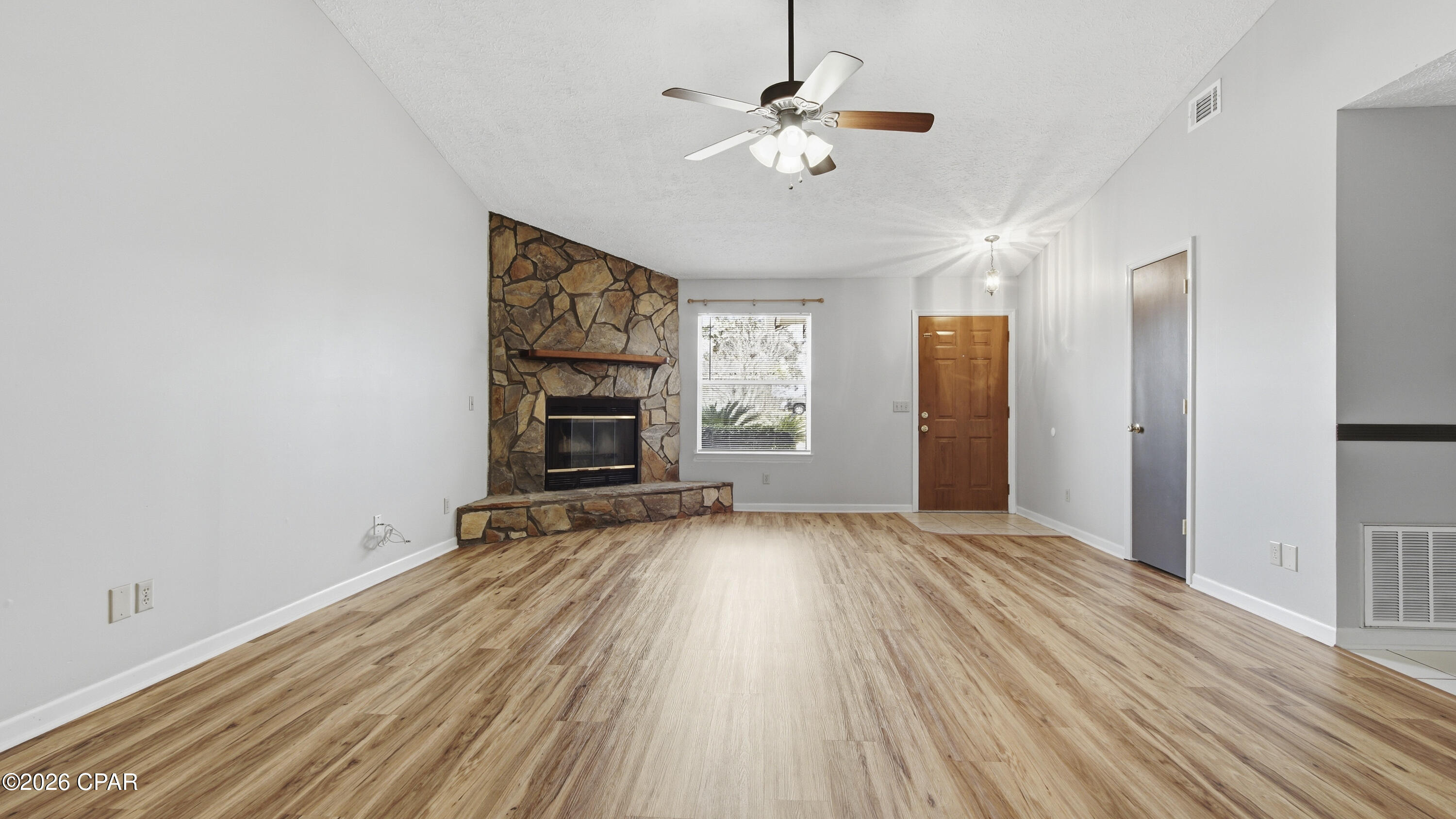 Shadow Bay Unit 1 - Residential Lease