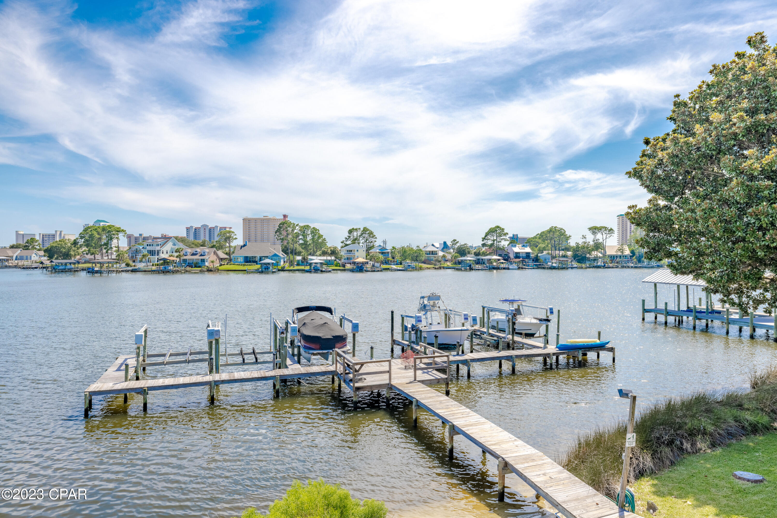 Quarter Deck Condo. - Residential