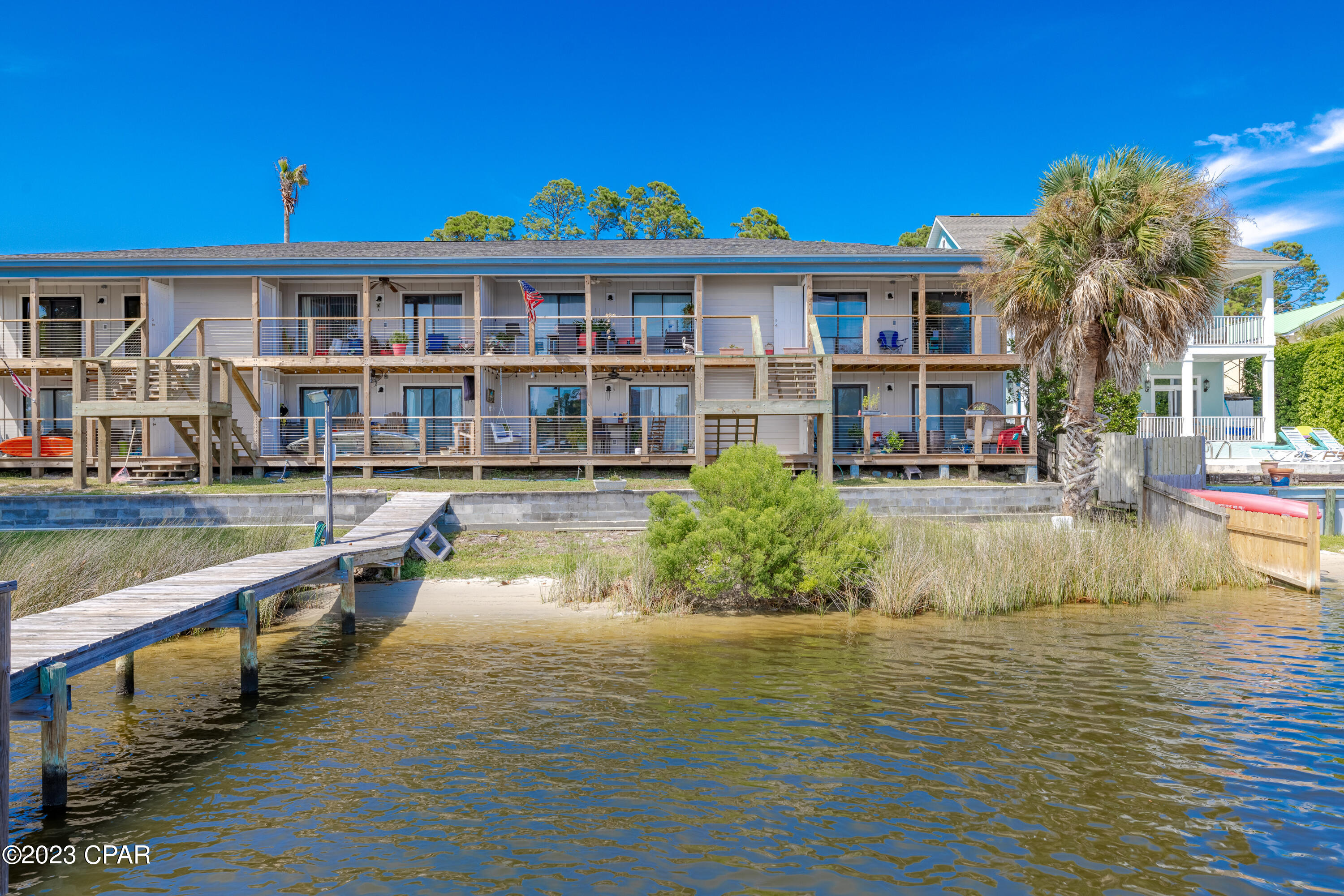 Quarter Deck Condo. - Residential