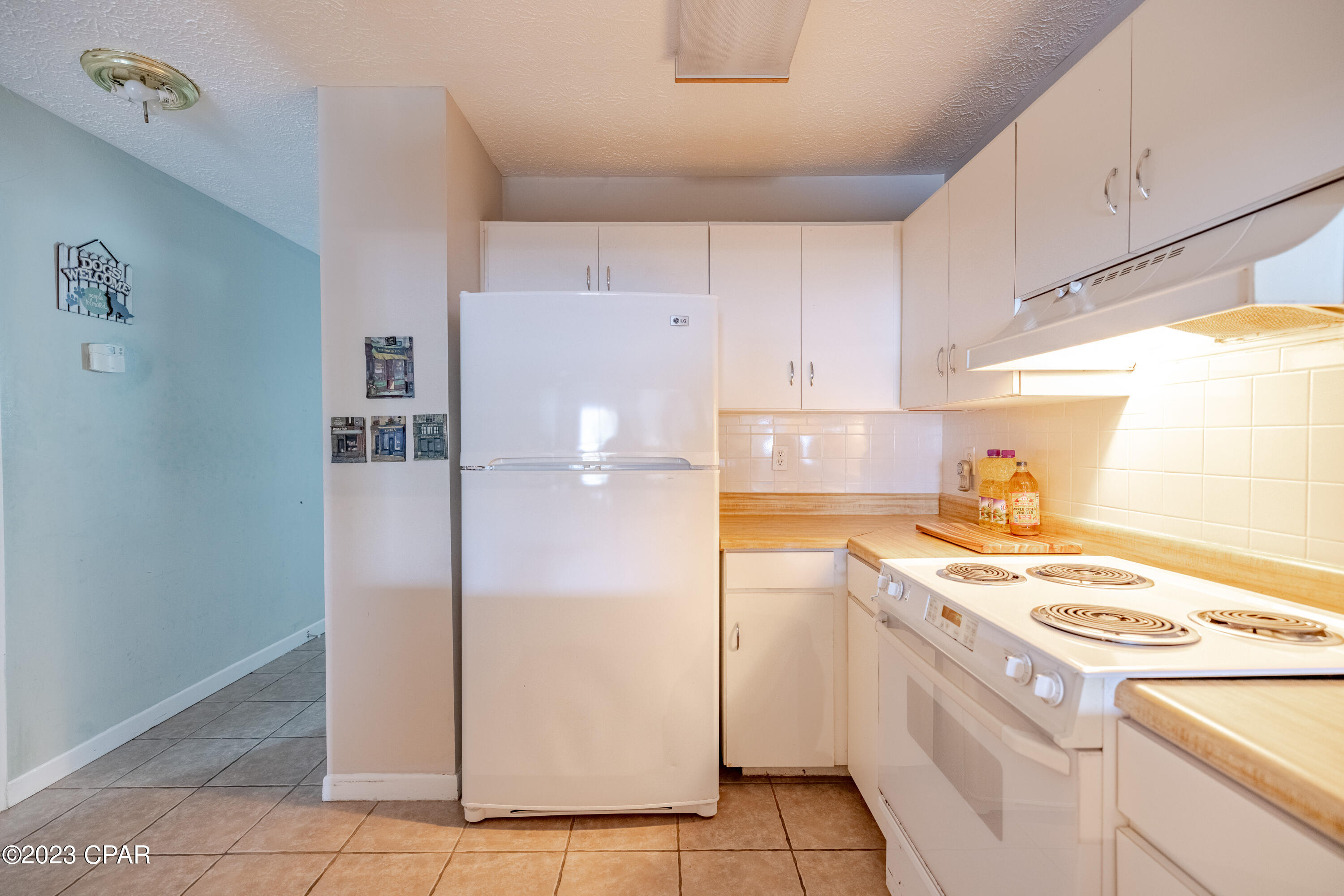 Quarter Deck Condo. - Residential