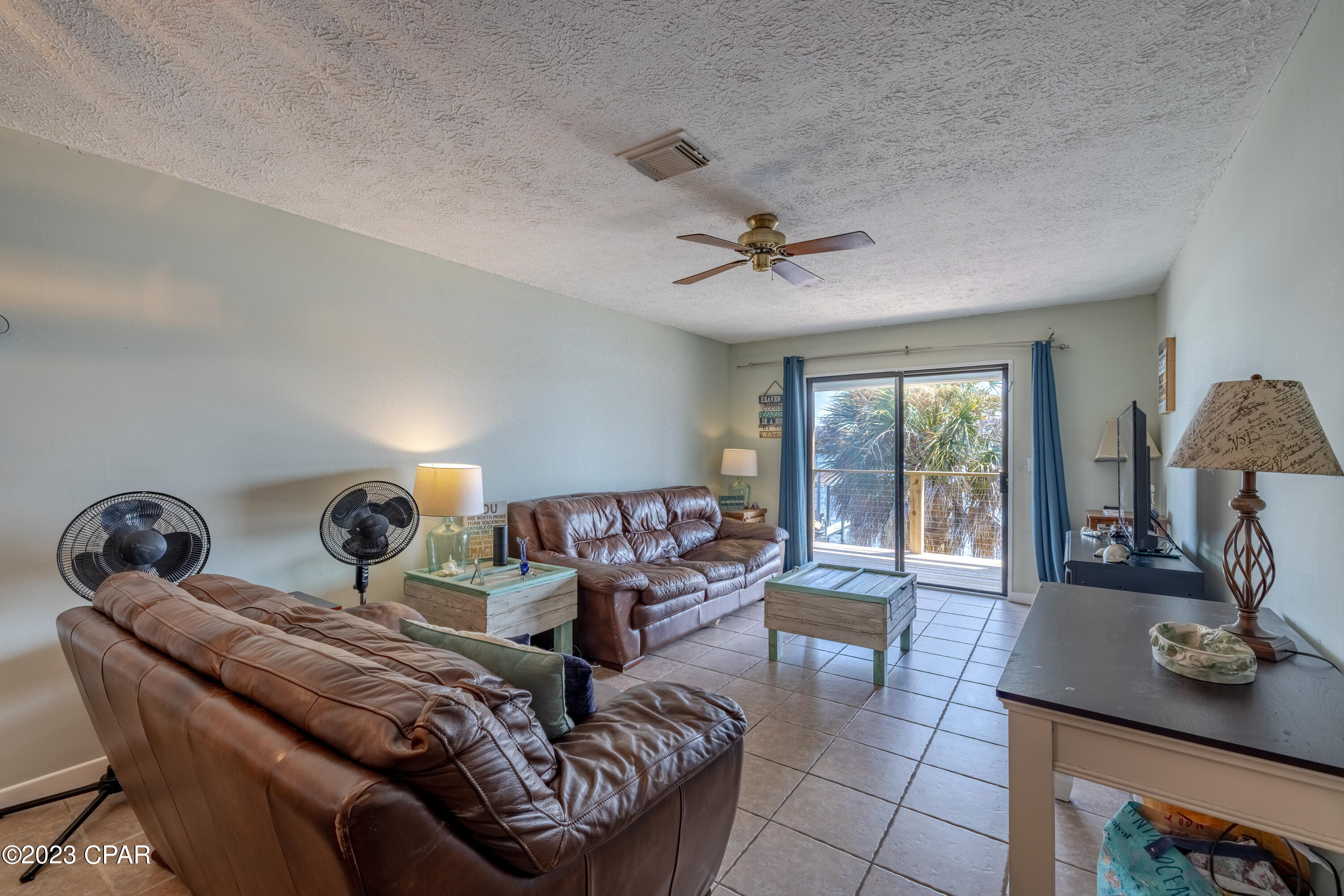 Quarter Deck Condo. - Residential