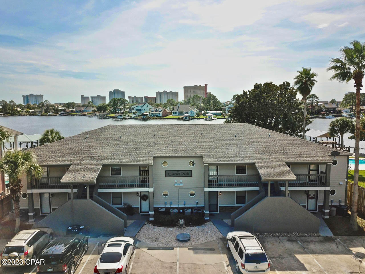 Quarter Deck Condo. - Residential