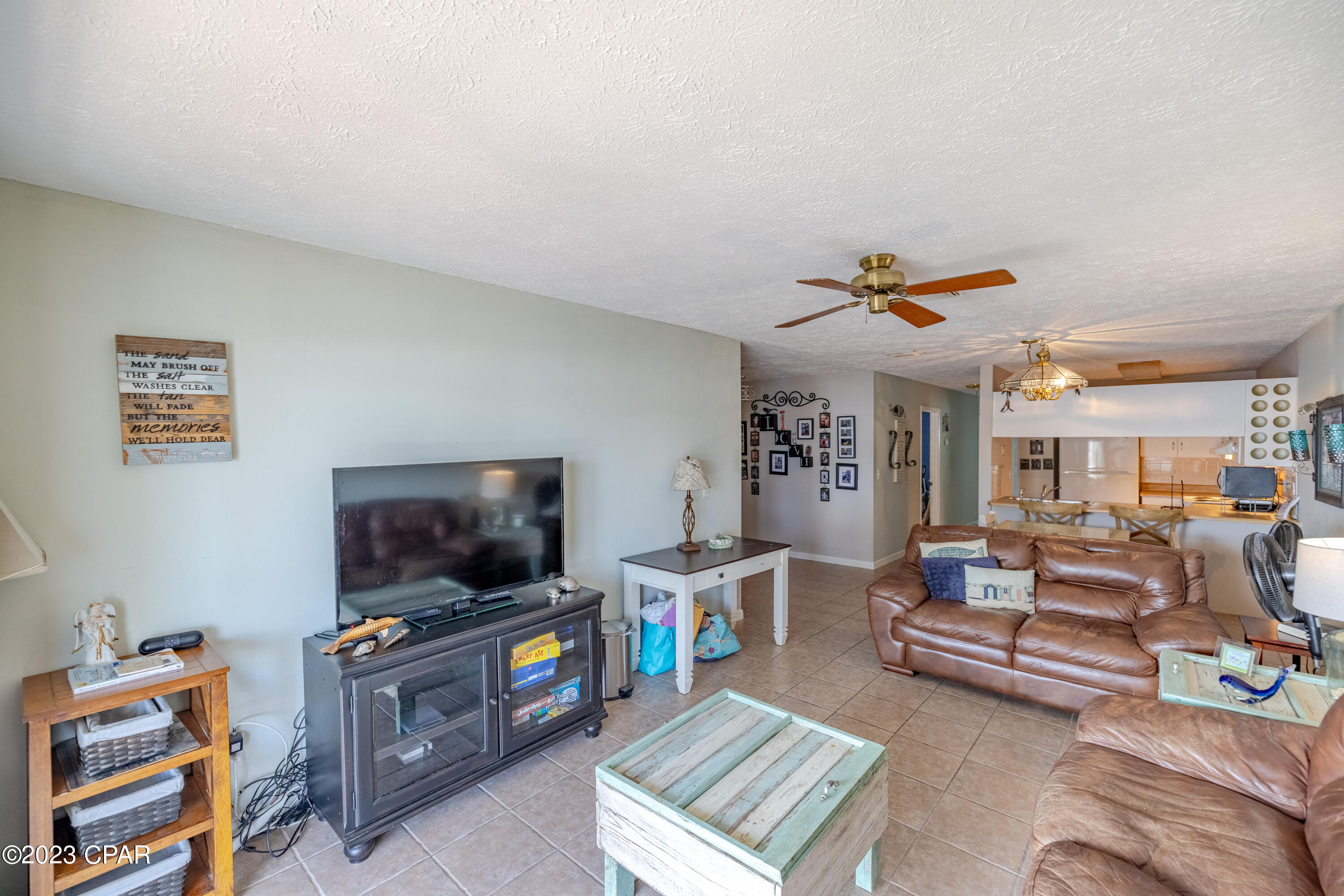 Quarter Deck Condo. - Residential