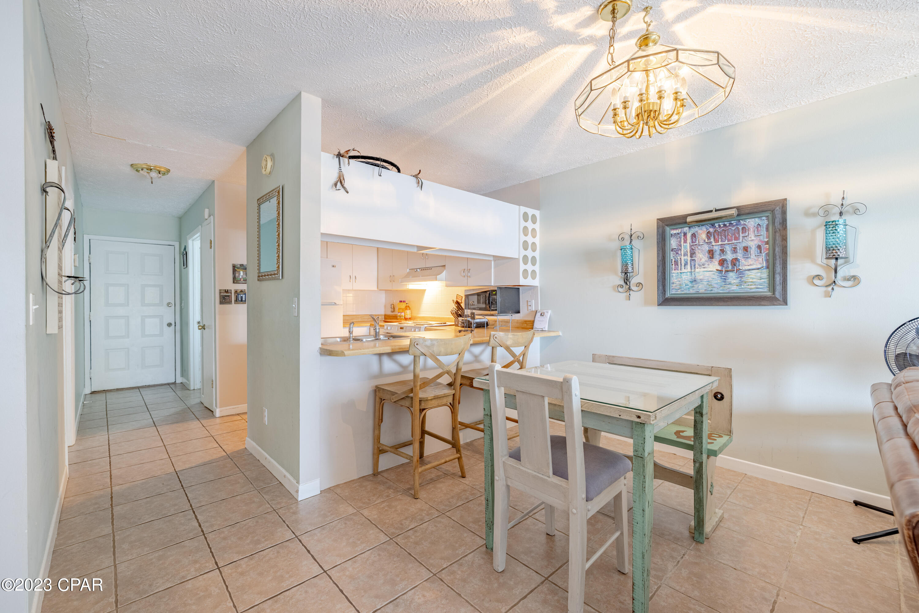 Quarter Deck Condo. - Residential