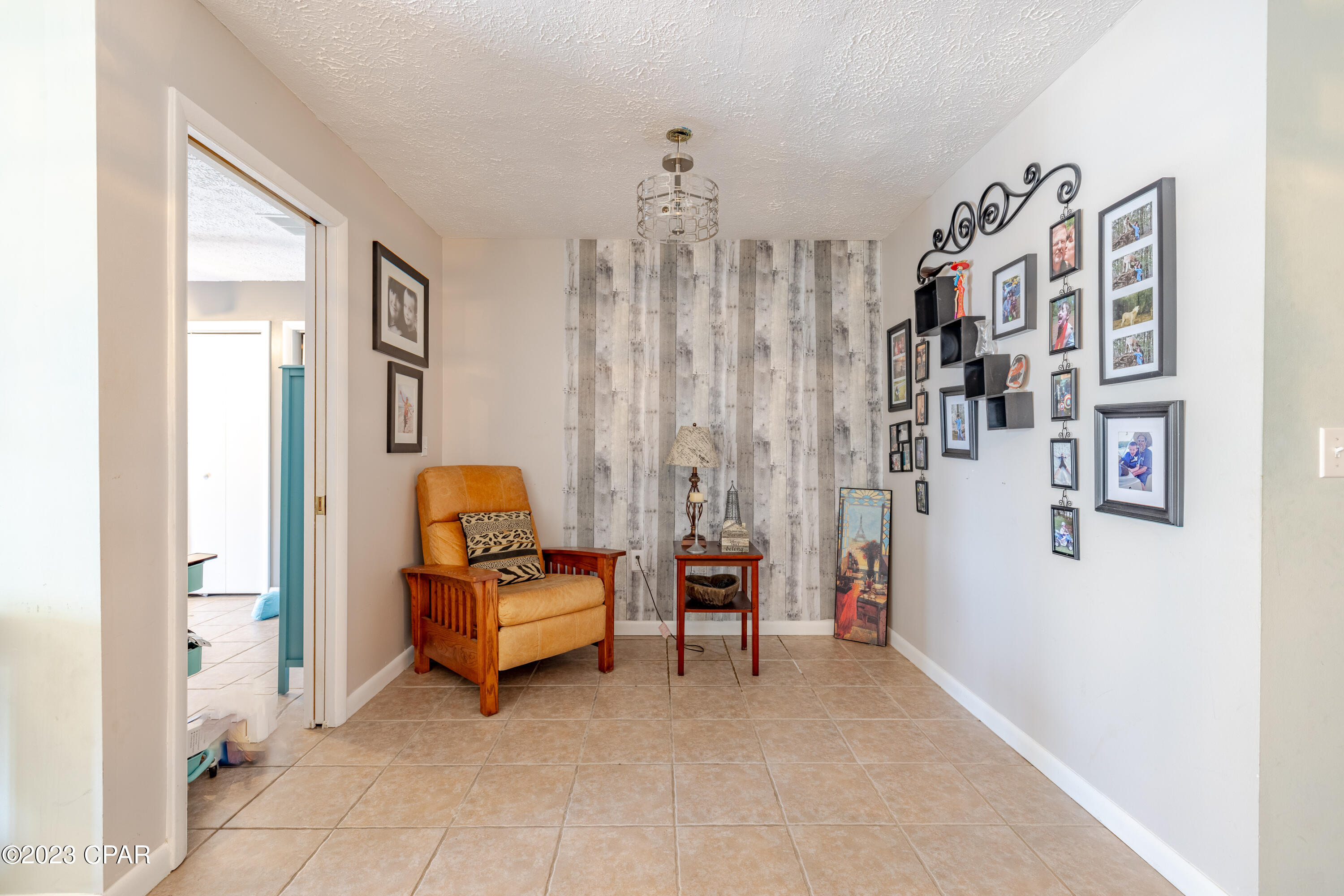 Quarter Deck Condo. - Residential