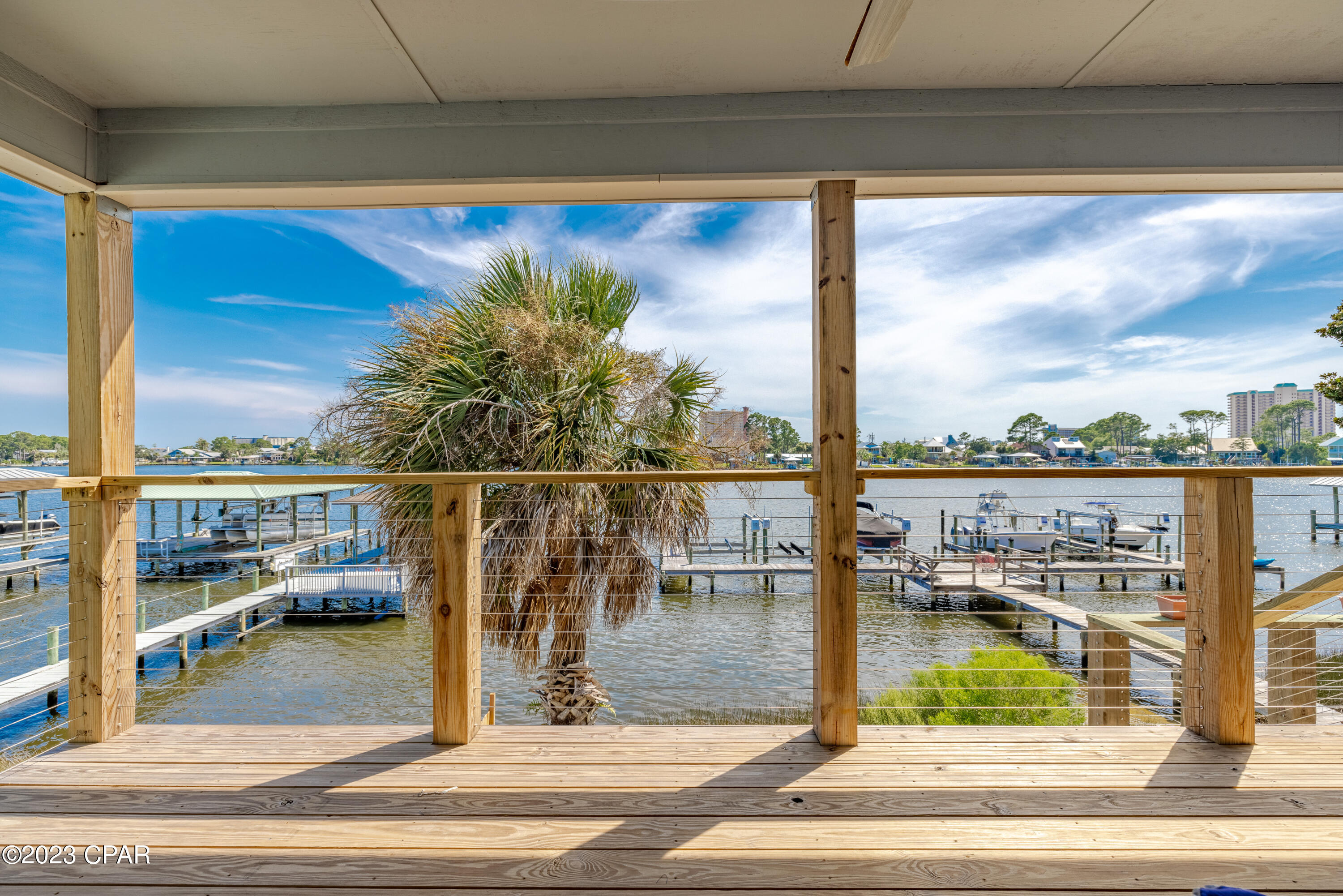 Quarter Deck Condo. - Residential