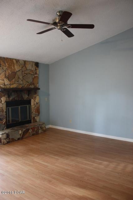 North Lagoon Oaks 3rd - Residential Lease
