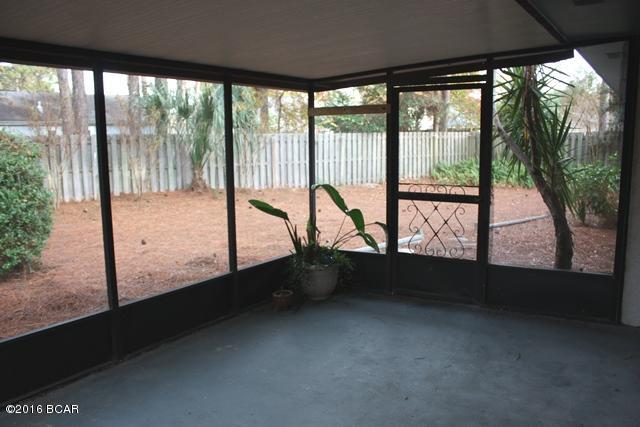 North Lagoon Oaks 3rd - Residential Lease