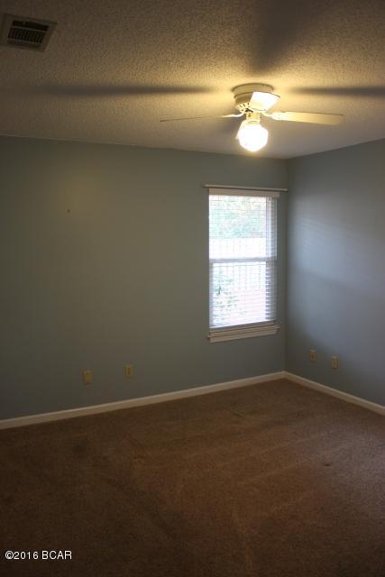 North Lagoon Oaks 3rd - Residential Lease