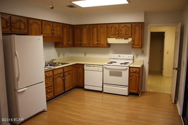 North Lagoon Oaks 3rd - Residential Lease
