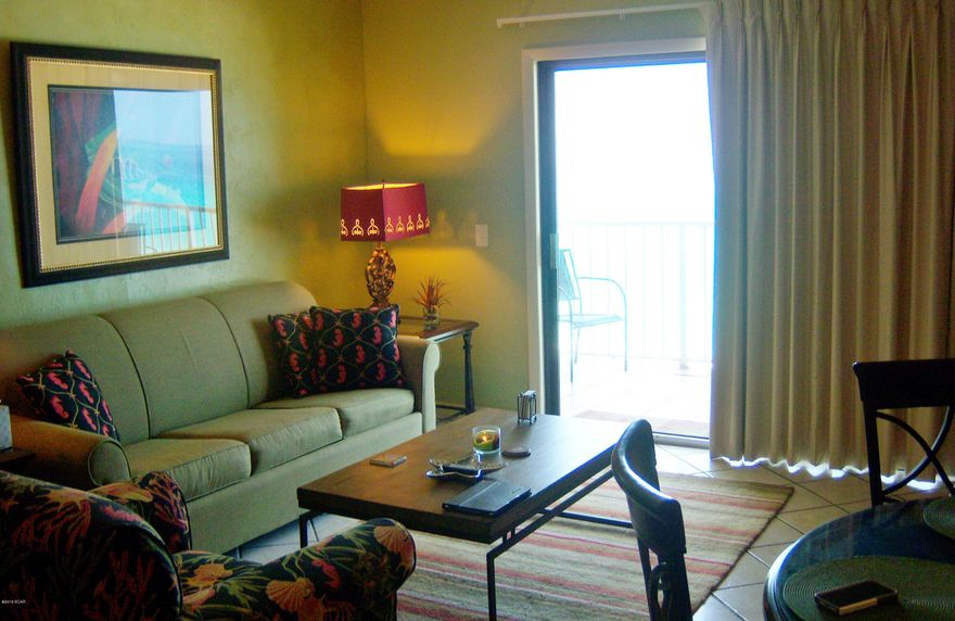 Summit unit #812  is a fantastic unit with new remodel, including all new furniture, flooring and tile, fixtures, paint, flat screen t.v.'s, bathrooms, window coverings, and much more. Hurry don't wait as this gorgeous home is top of the line and turn-key ready. Call today.