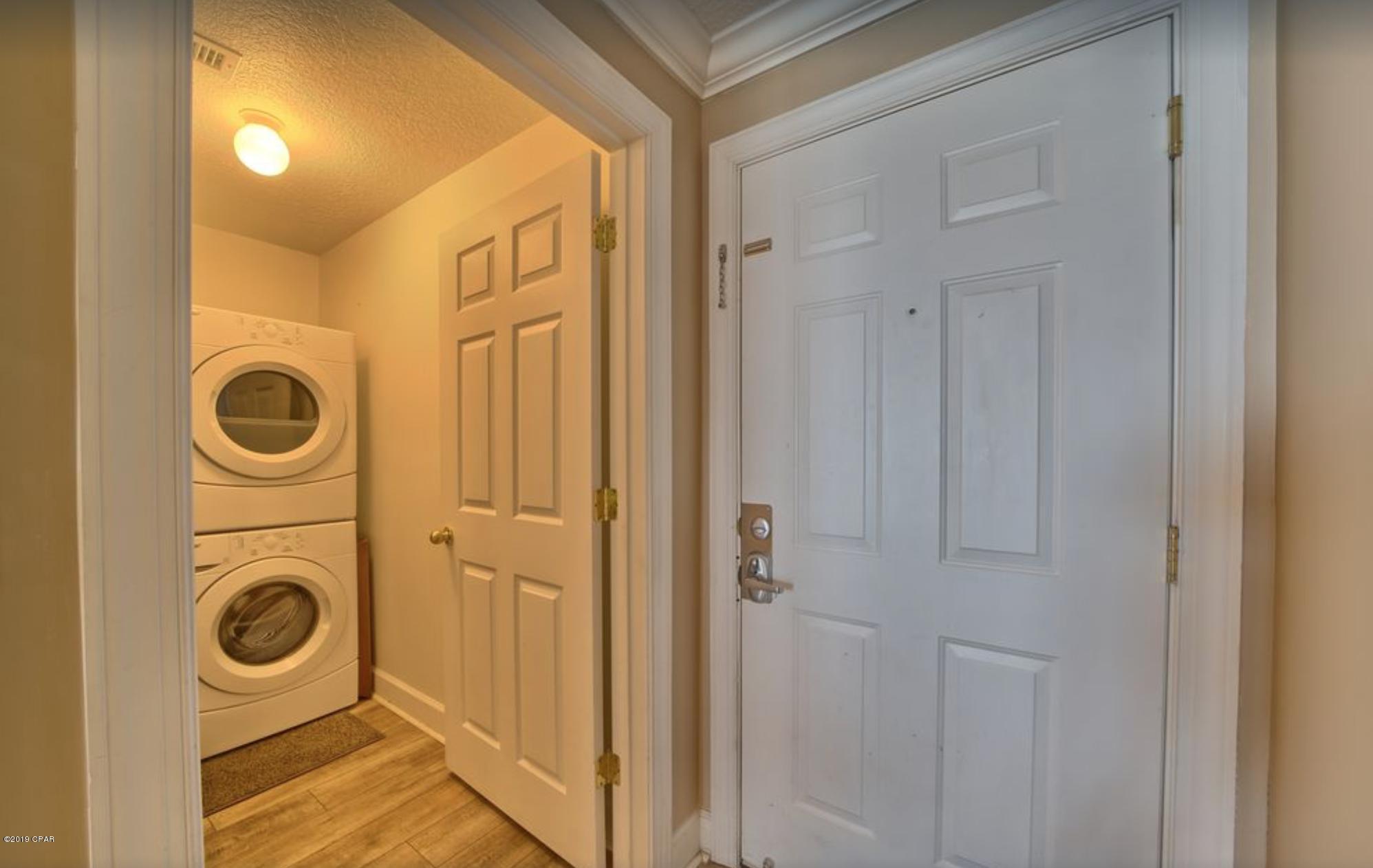 Tropic Winds - Residential