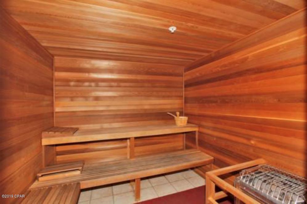 Tropic Winds - Residential