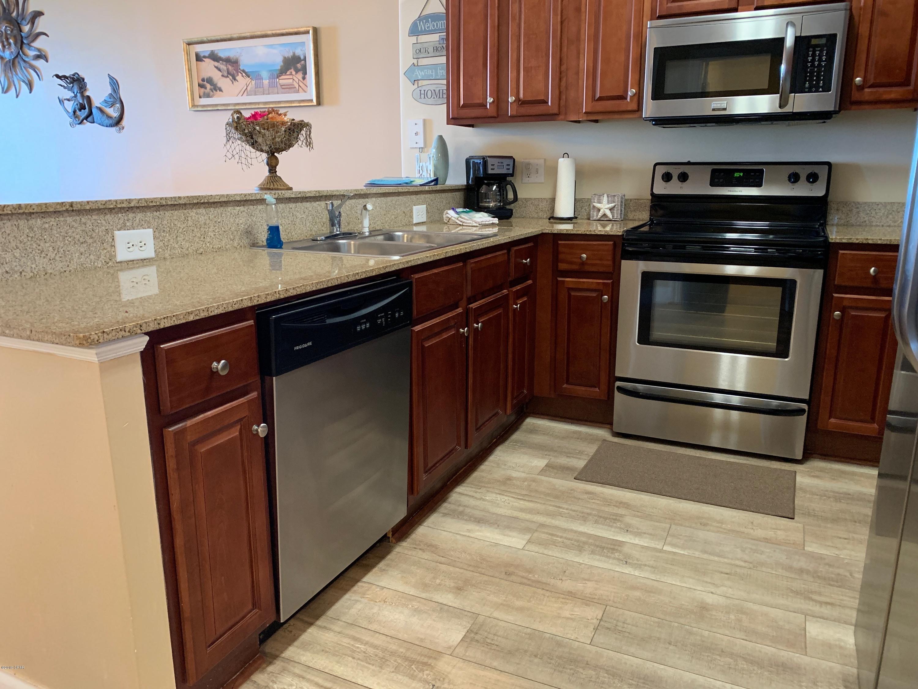 Tropic Winds - Residential