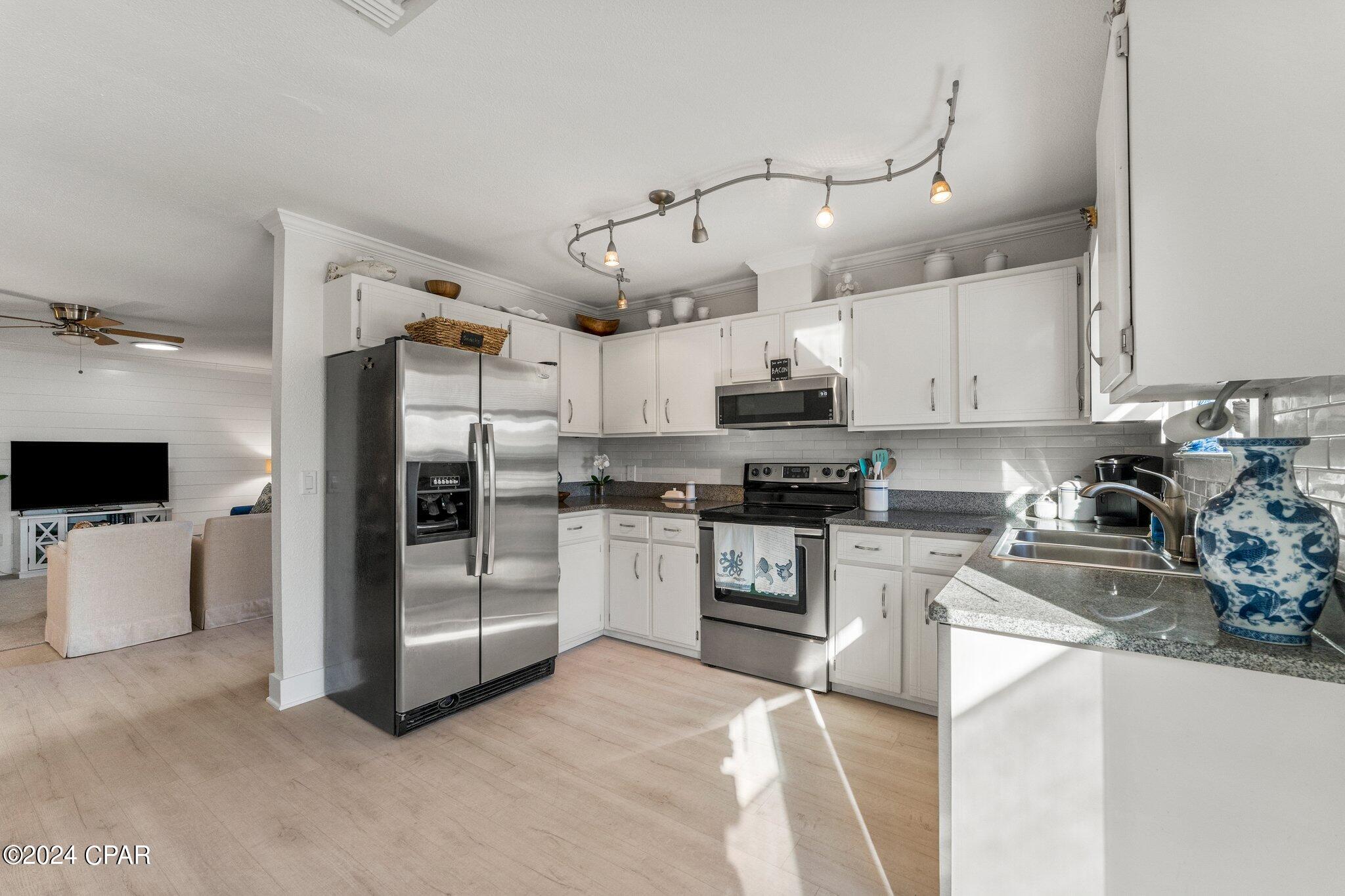 Riviera Beach 1st Add - Residential