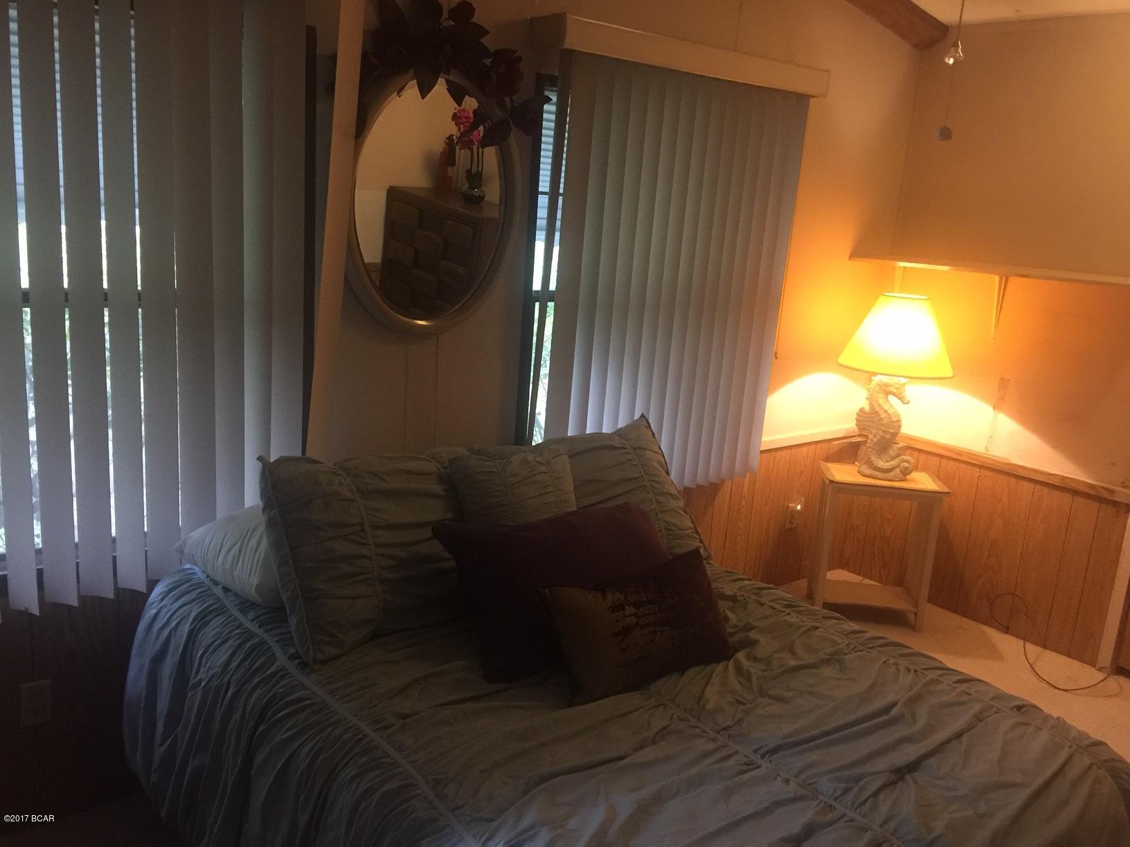 North Lagoon Oaks 7th Add - Residential