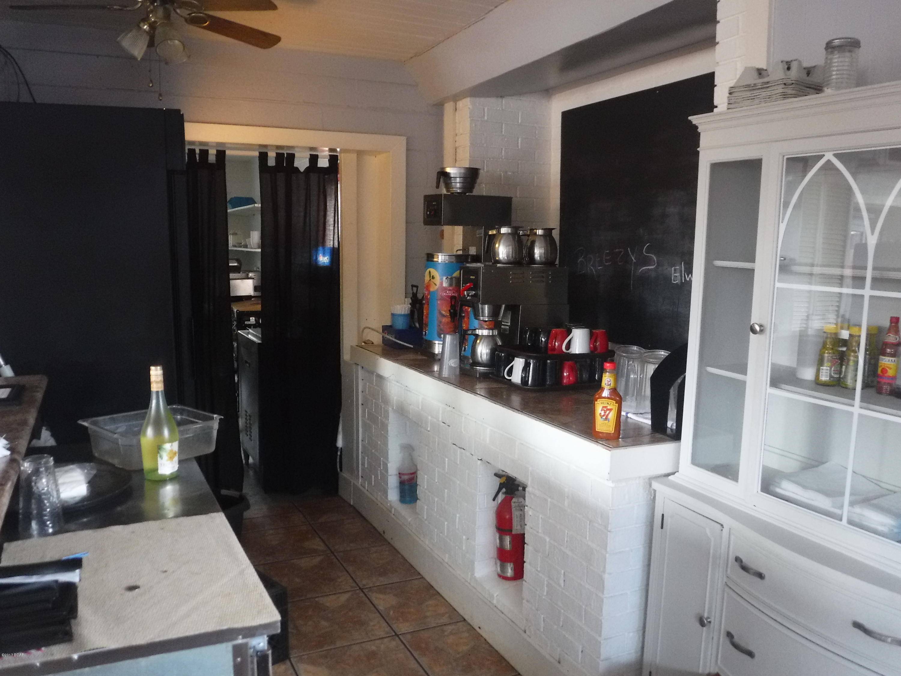 No Named Subdivision - Commercial Lease