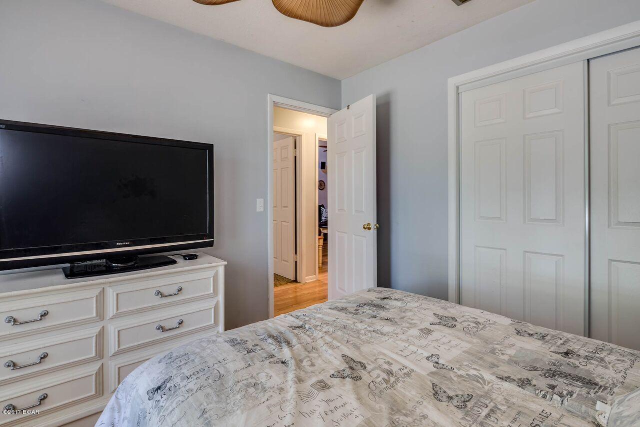 Derby Woods 1st Add - Residential