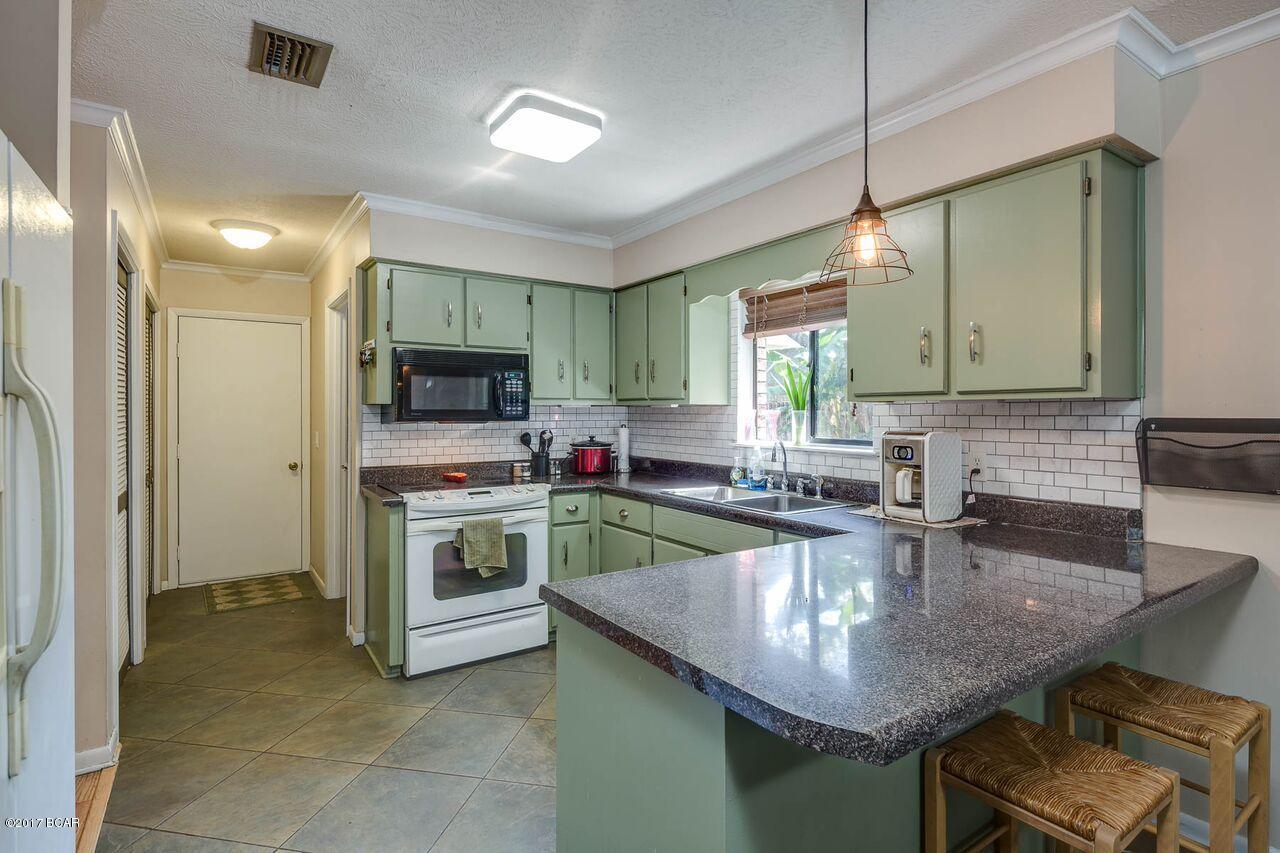 Derby Woods 1st Add - Residential