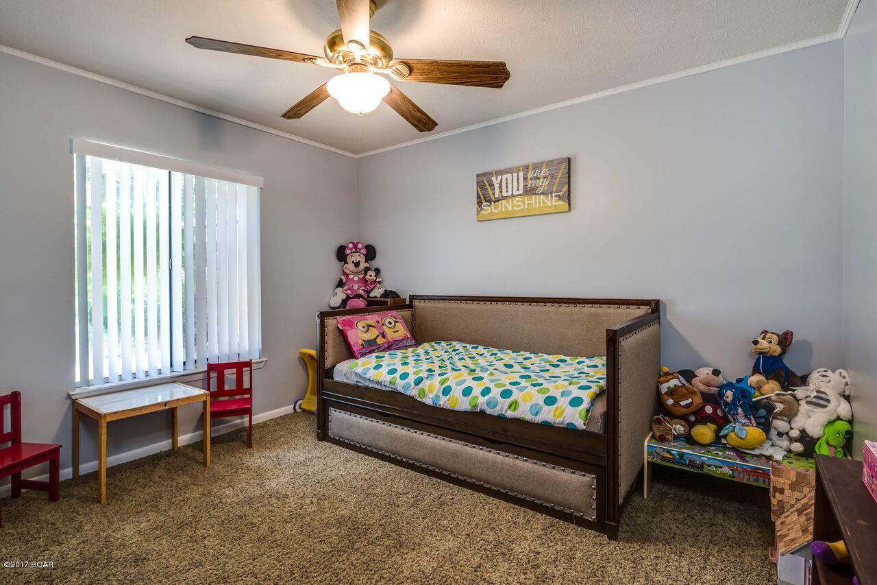 Derby Woods 1st Add - Residential