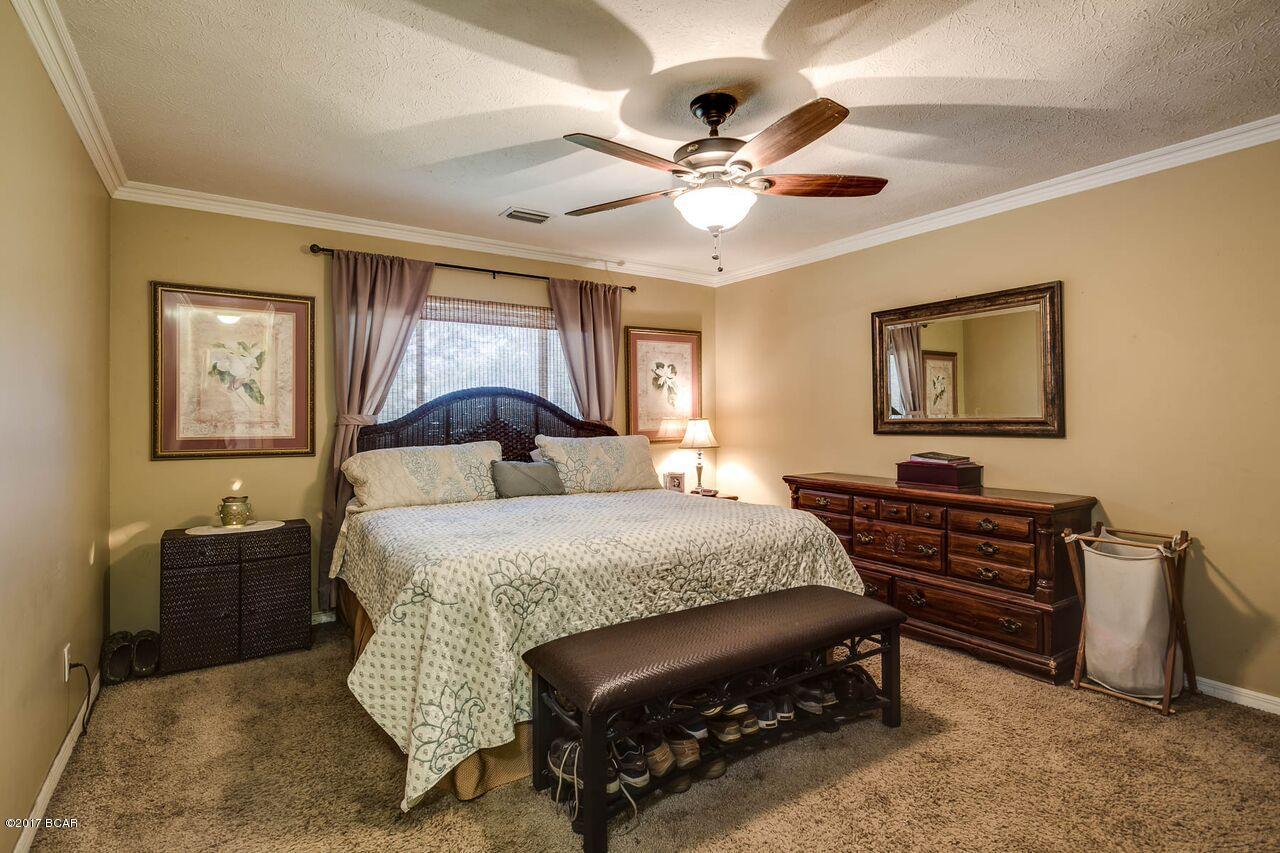 Derby Woods 1st Add - Residential