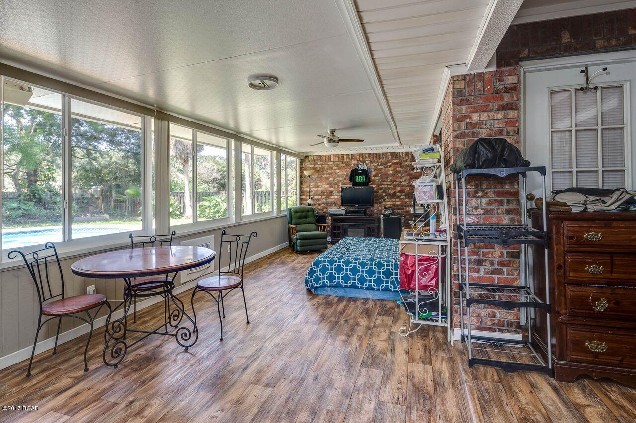 Derby Woods 1st Add - Residential