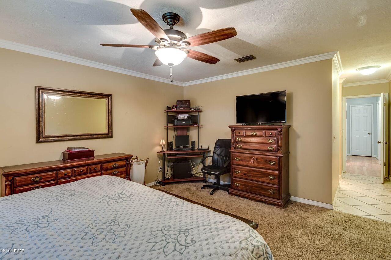 Derby Woods 1st Add - Residential