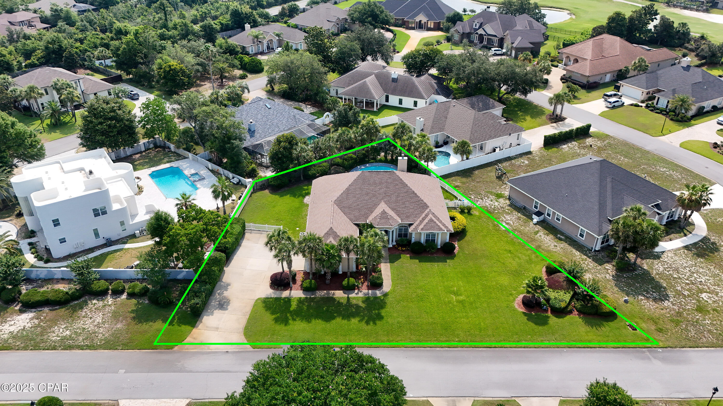 Legend Lakes - Residential