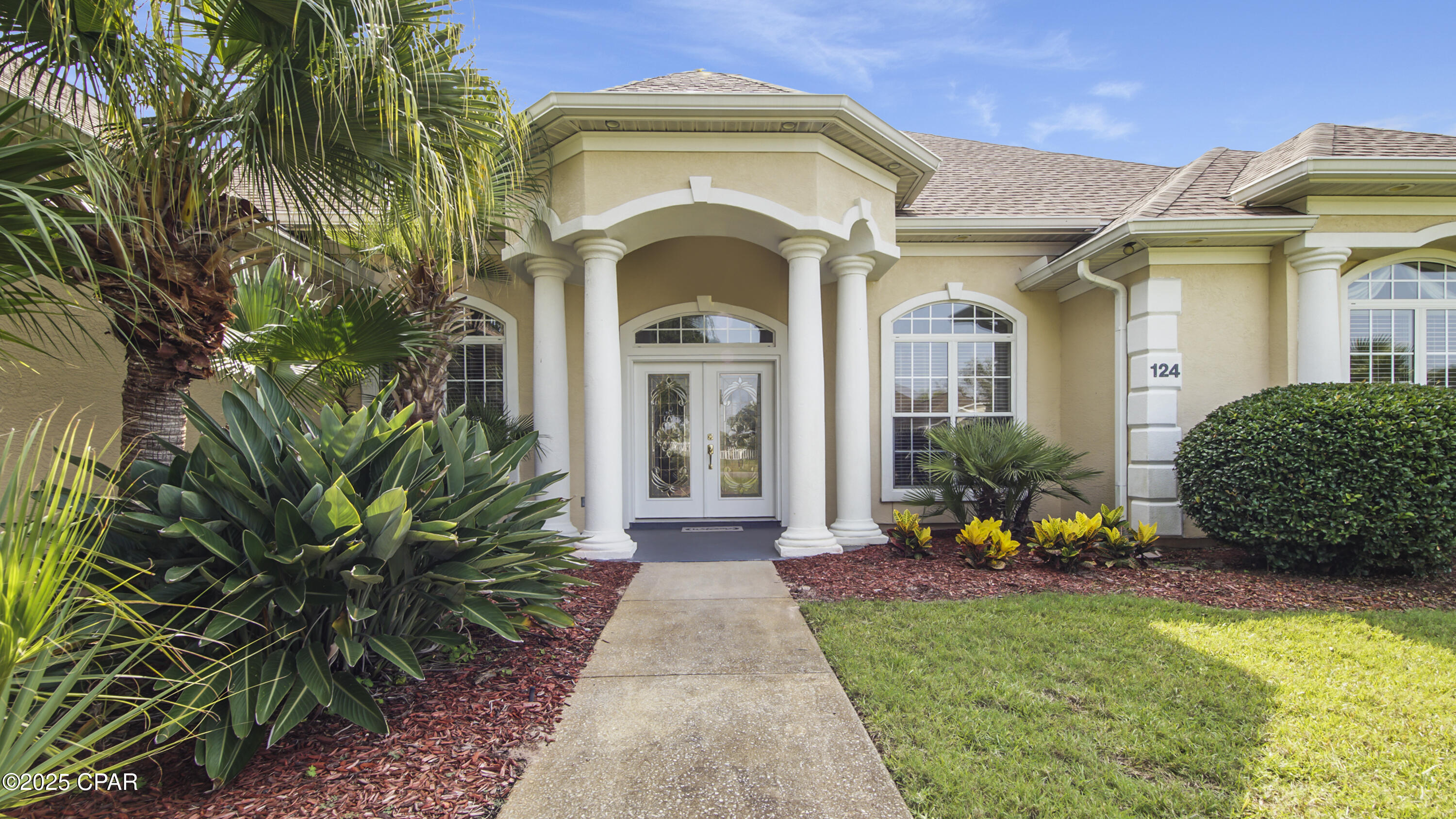 Legend Lakes - Residential