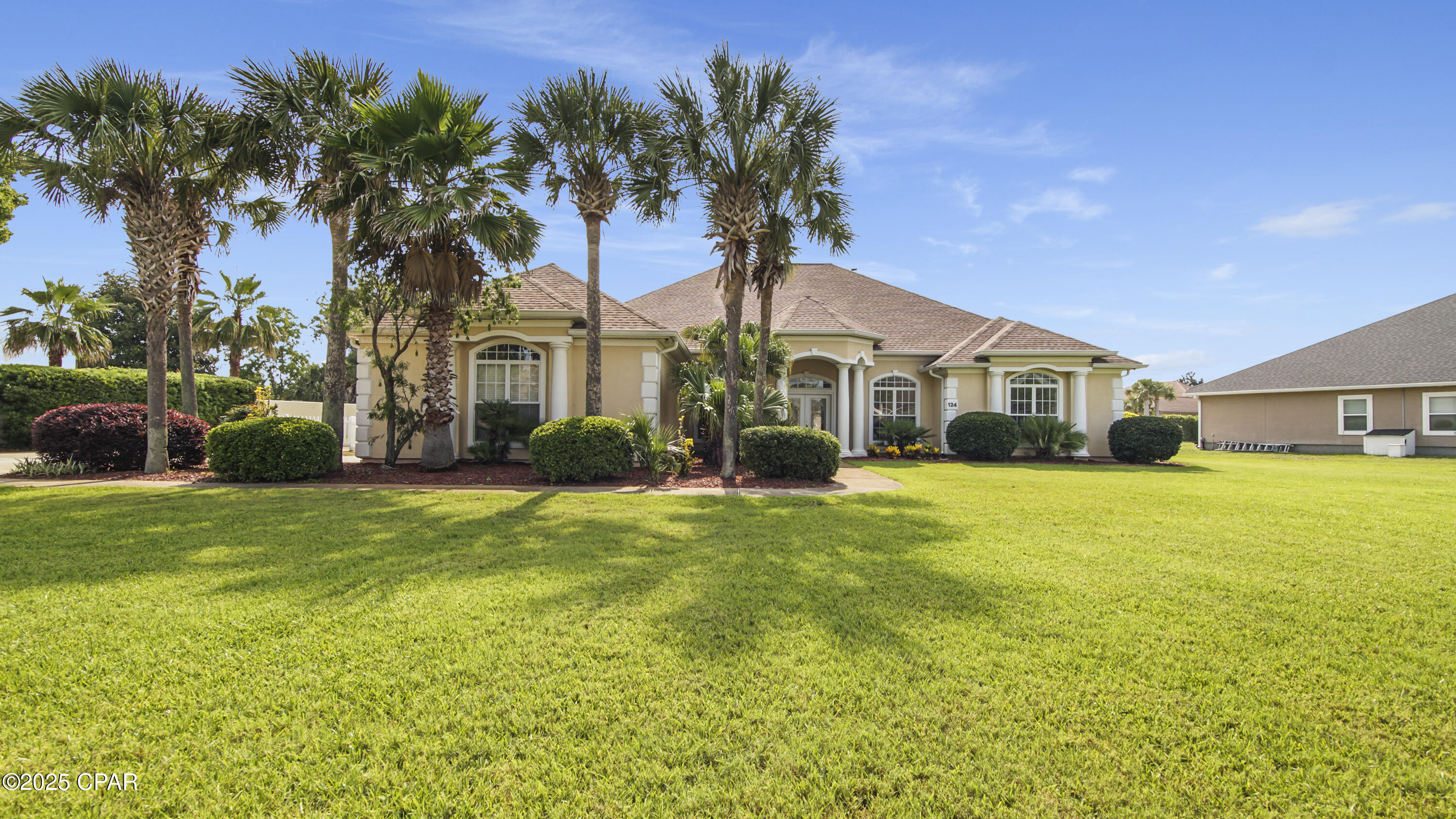 Legend Lakes - Residential