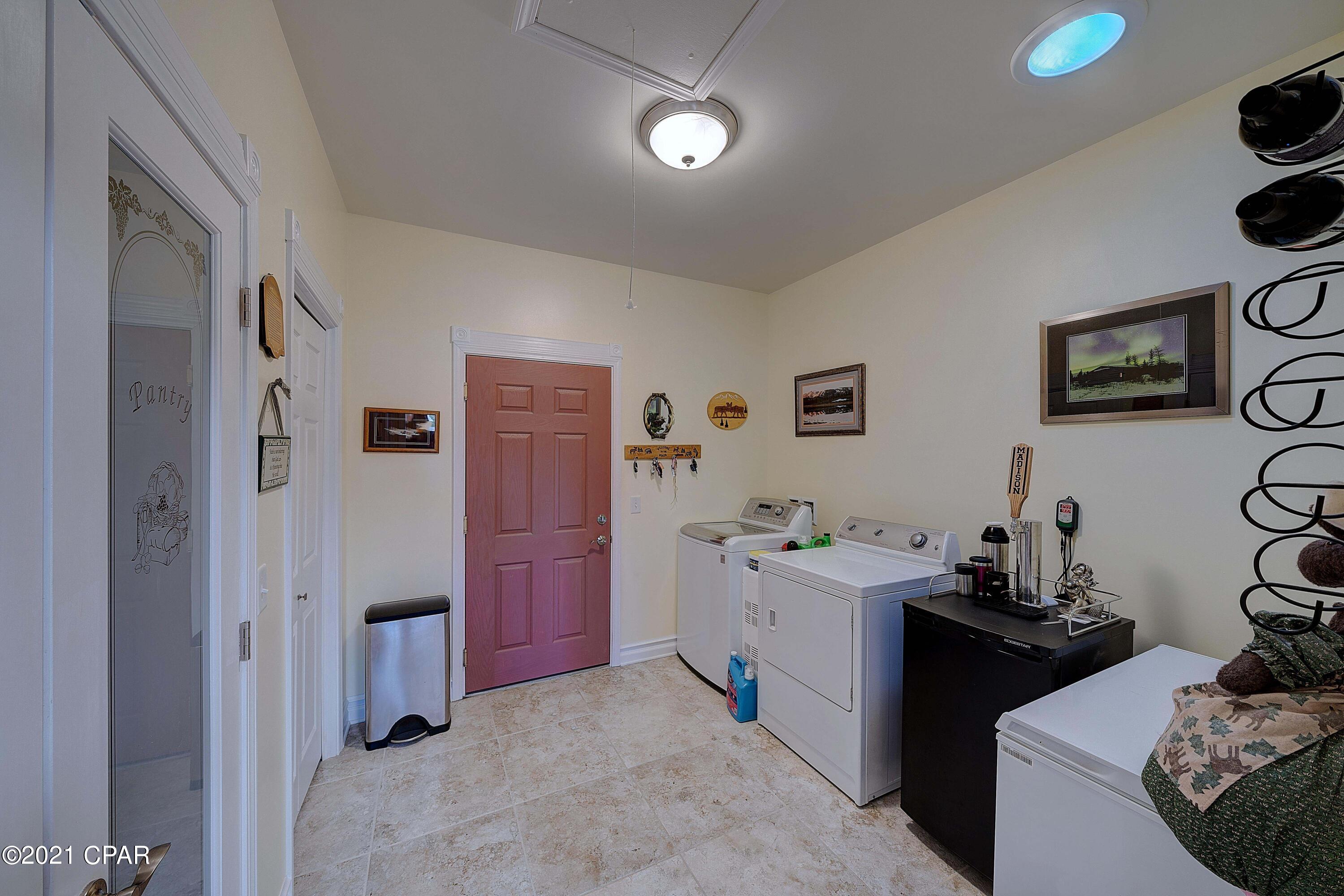 Palm Ridge - Residential