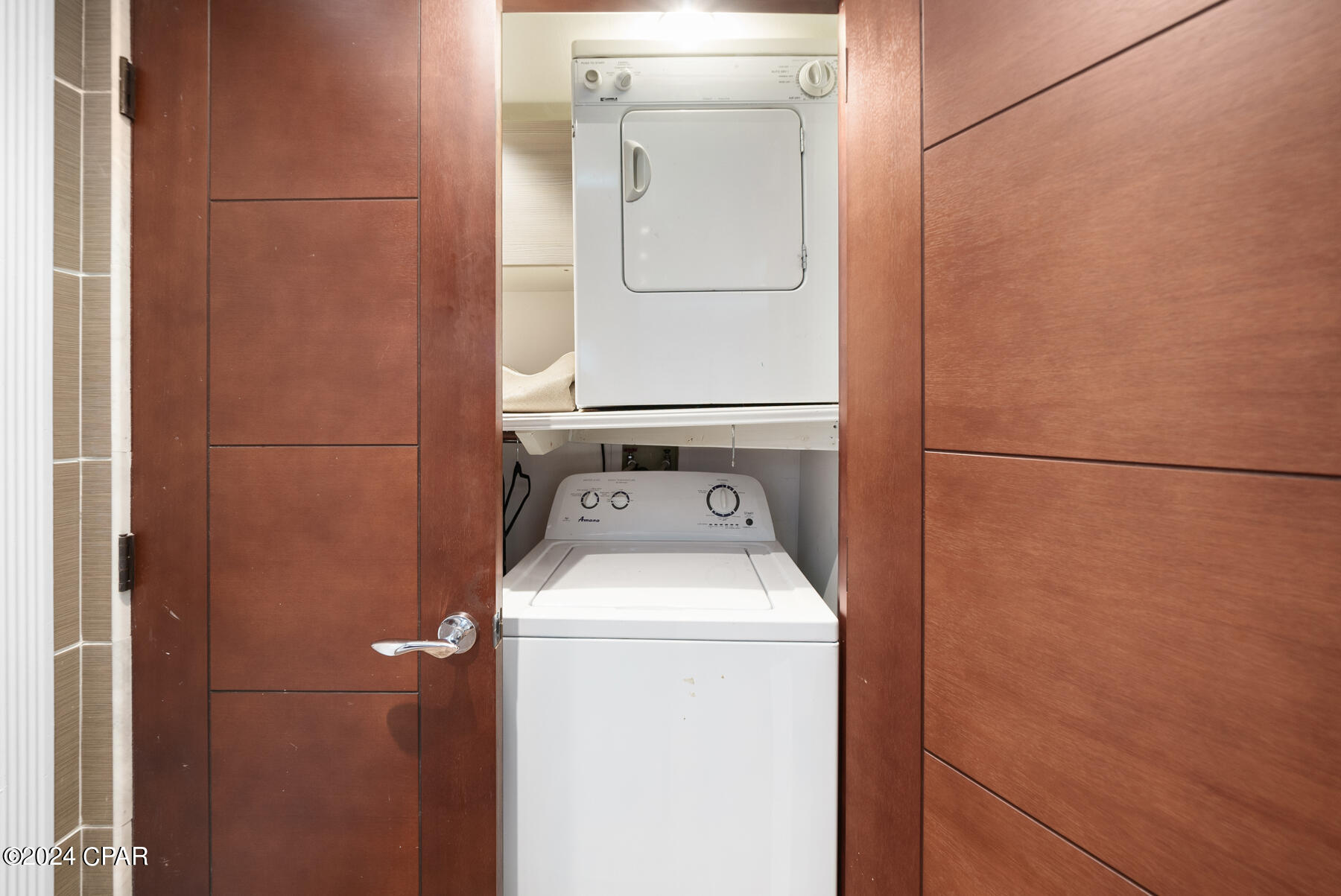 Bay Point Studio Villas Unit 2 - Residential Lease