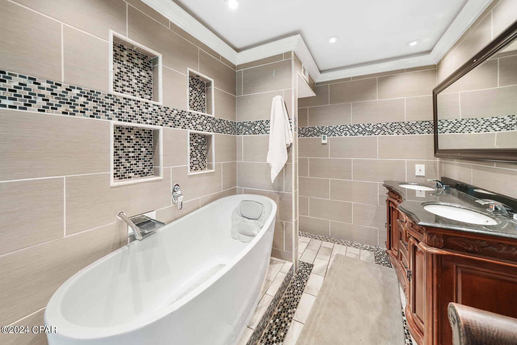 Bay Point Studio Villas Unit 2 - Residential Lease