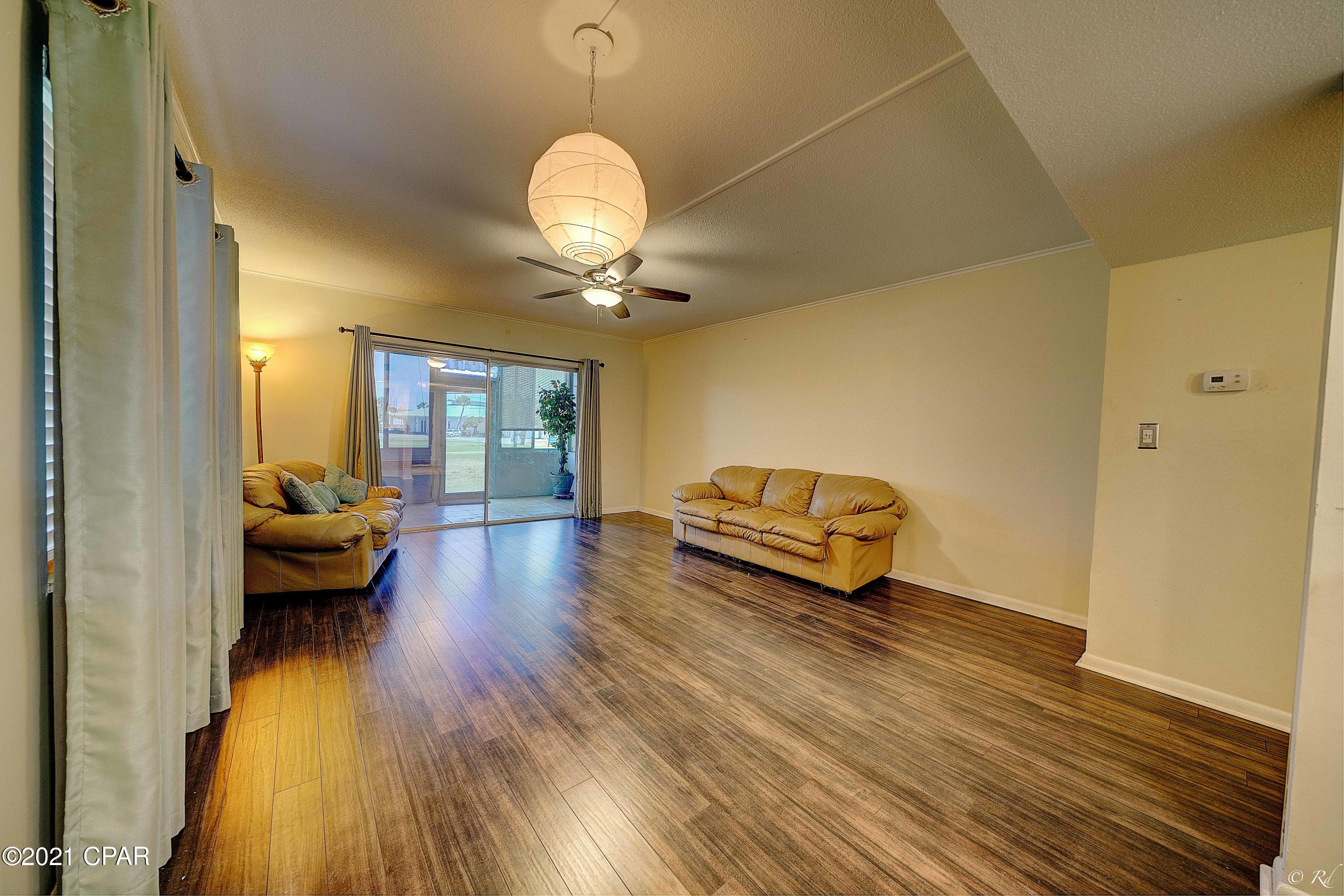 Colony Club - Residential