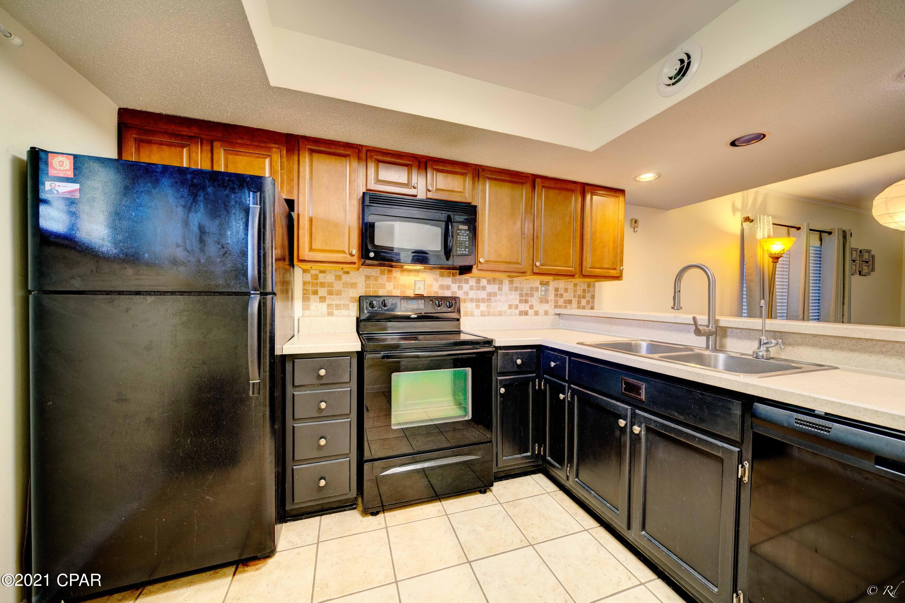 Colony Club - Residential