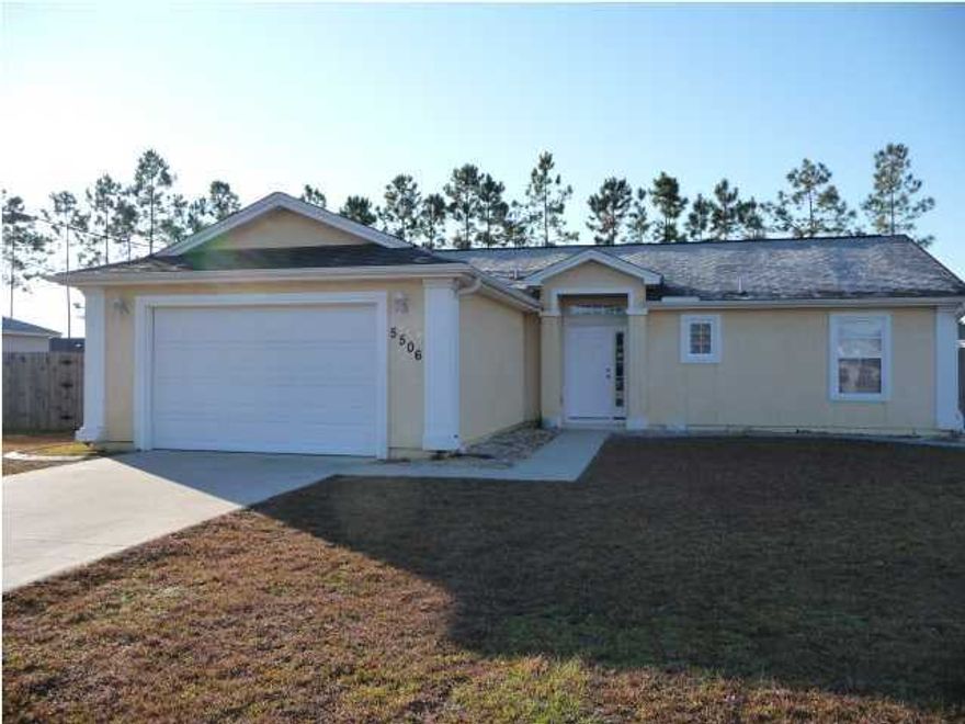 Nice 3bd 2 ba home in Cherokee Heights. Great room, split bedroom floor plan, fireplace, Oversized 1 car Garage, and a fenced yard.