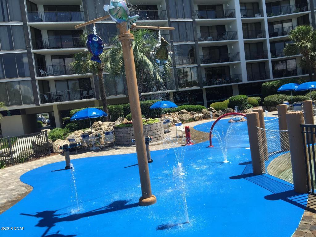 Edgewater Golf Villas V-B - Residential