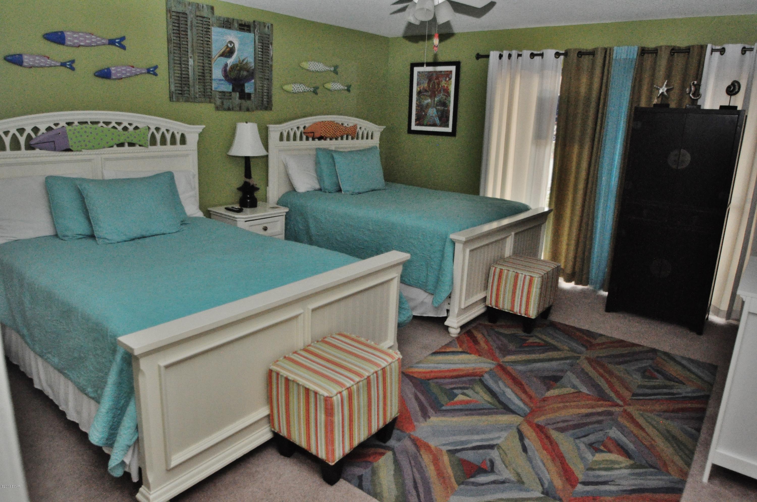 Edgewater Golf Villas V-B - Residential