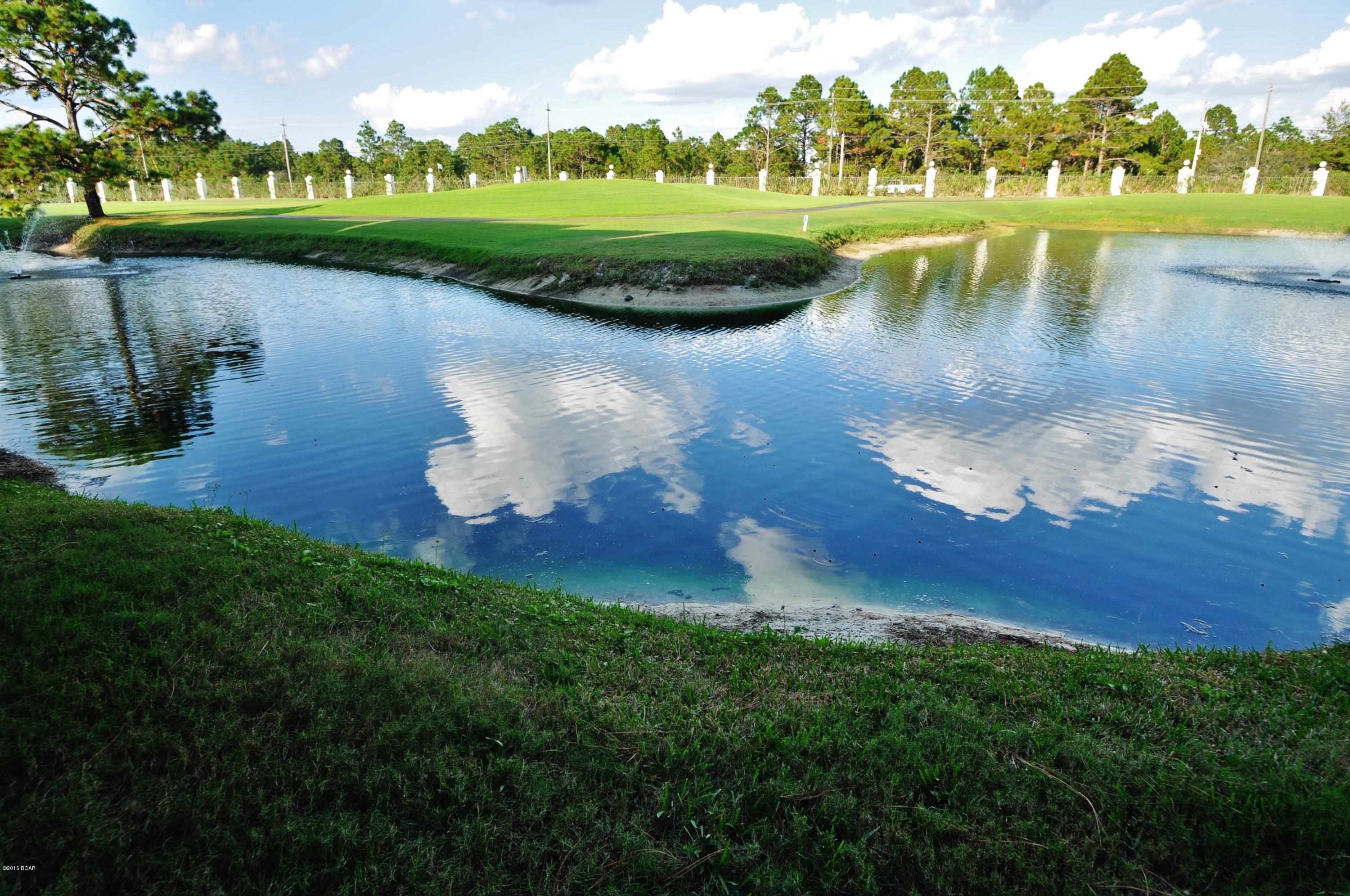 Edgewater Golf Villas V-B - Residential