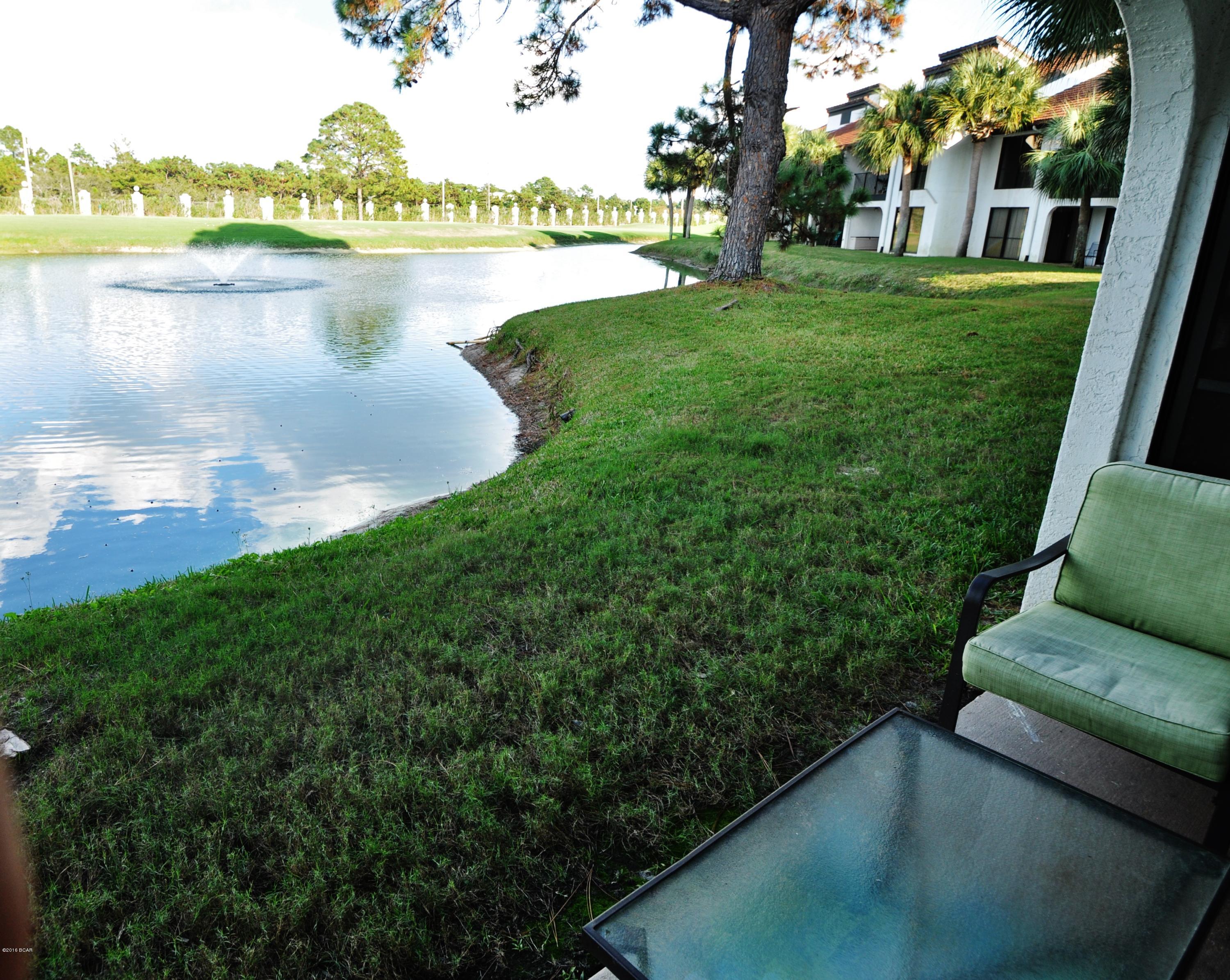 Edgewater Golf Villas V-B - Residential