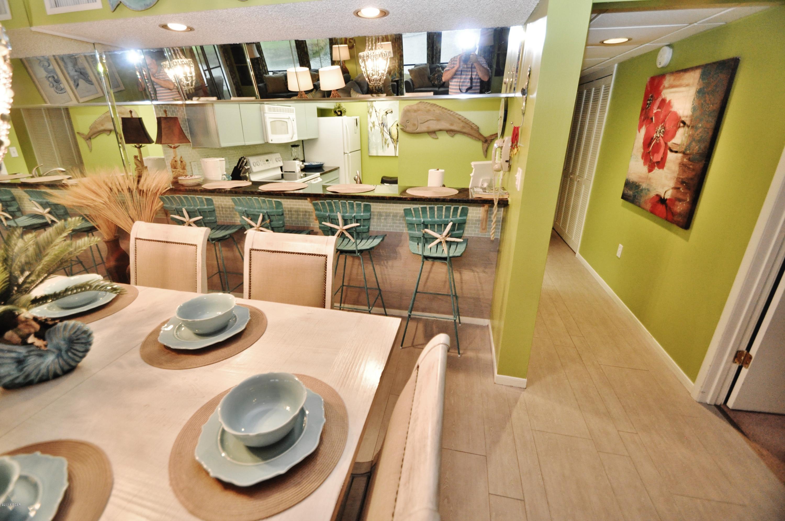 Edgewater Golf Villas V-B - Residential