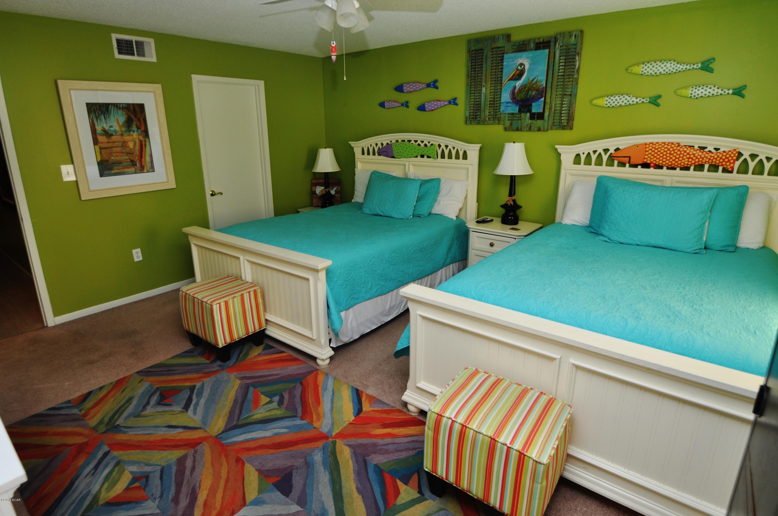 Edgewater Golf Villas V-B - Residential