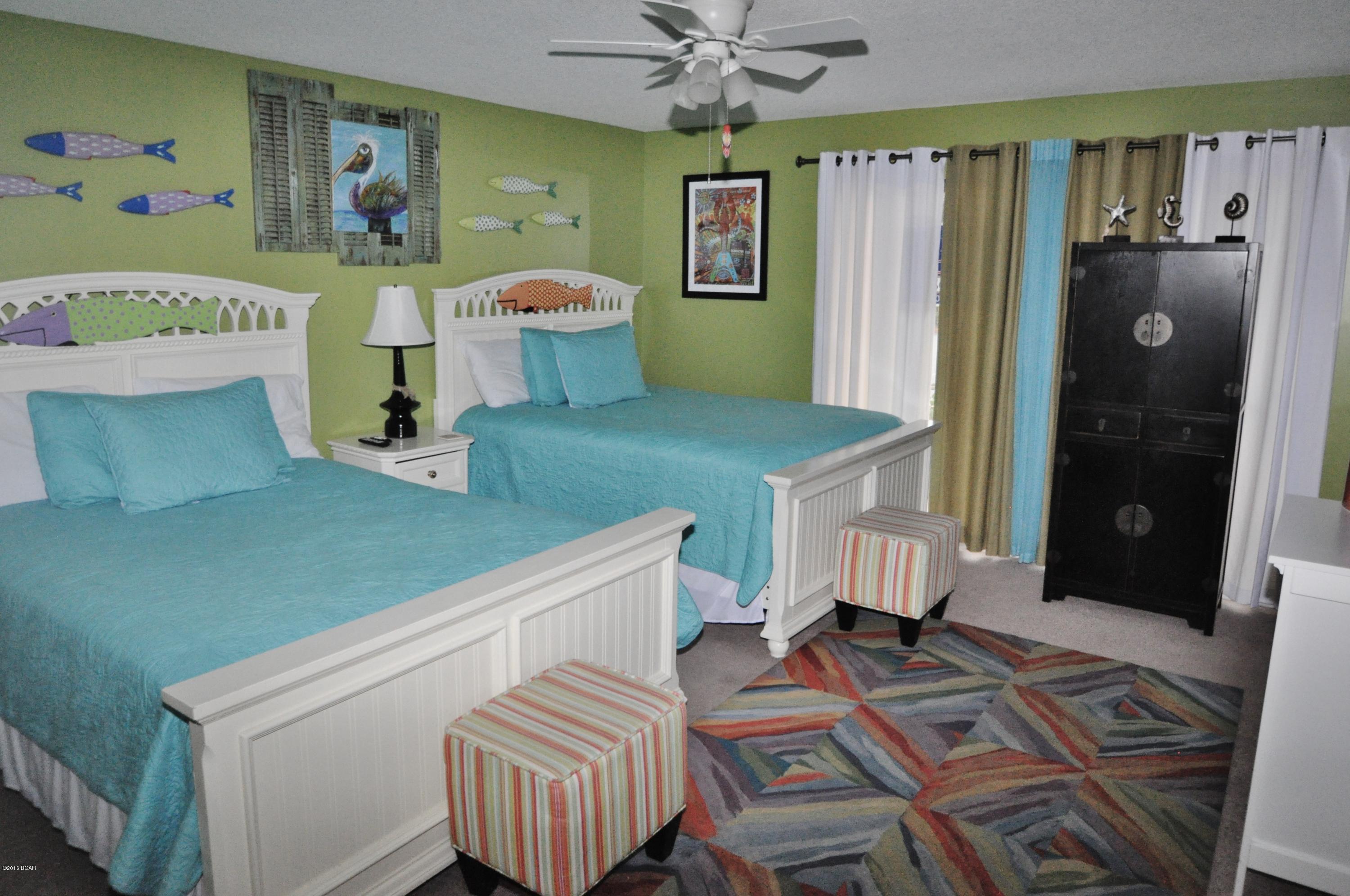 Edgewater Golf Villas V-B - Residential