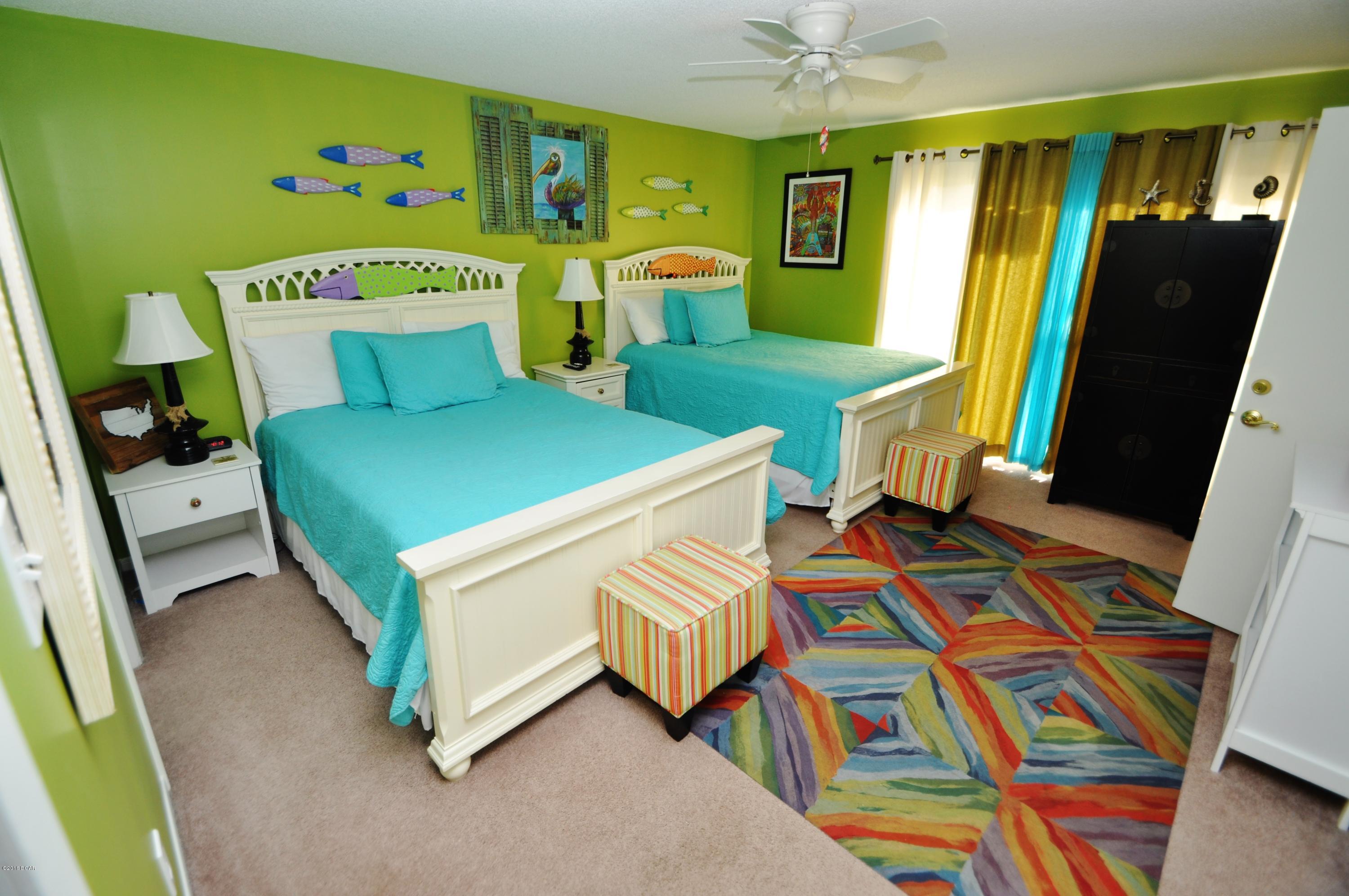 Edgewater Golf Villas V-B - Residential